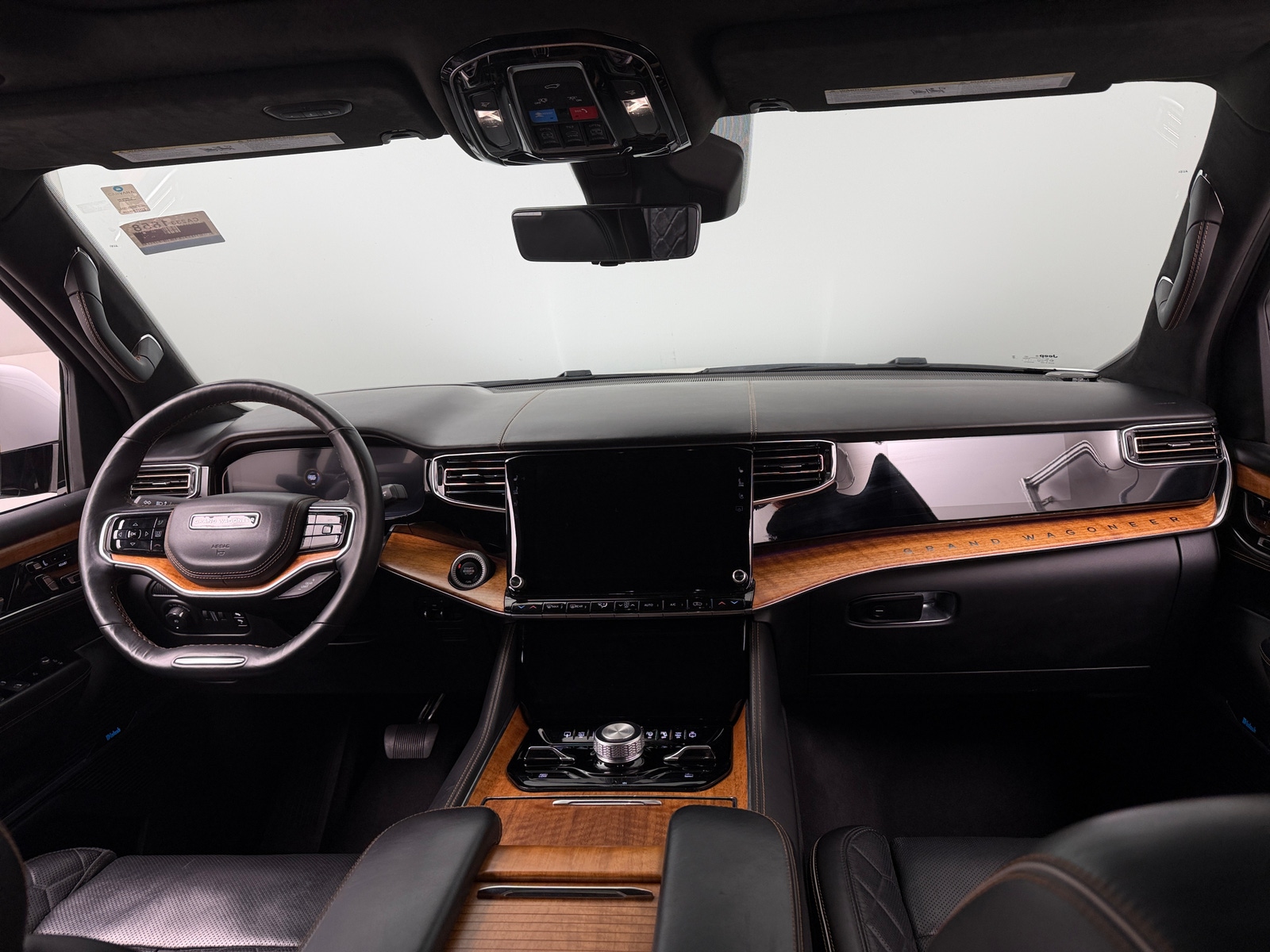 Thumbnail: 2022 Jeep Grand Wagoneer - 2