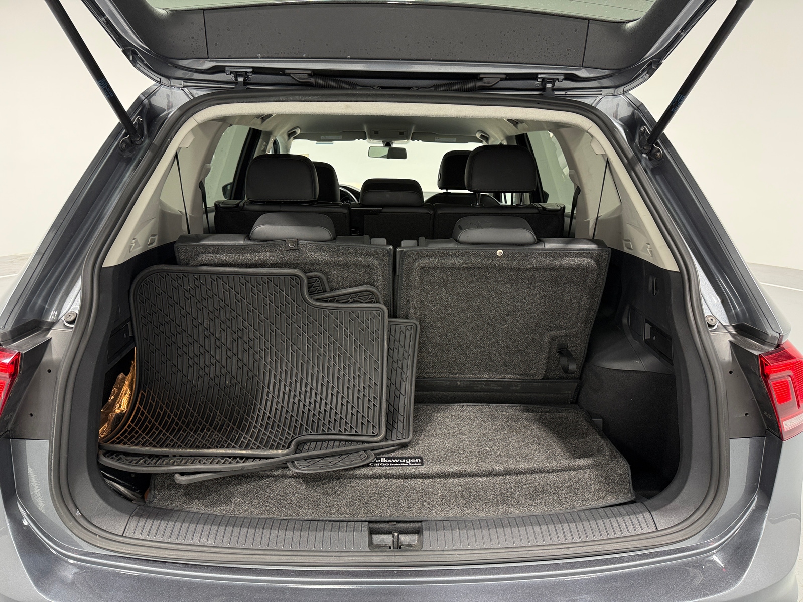 Thumbnail: 2019 Volkswagen Tiguan - 6