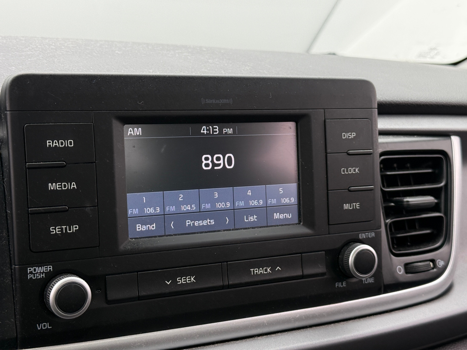 Thumbnail: 2018 Kia Rio - 4