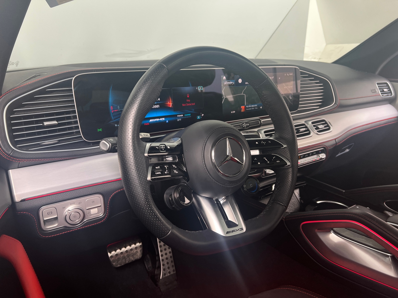 Thumbnail: 2025 Mercedes-Benz GLE - 2