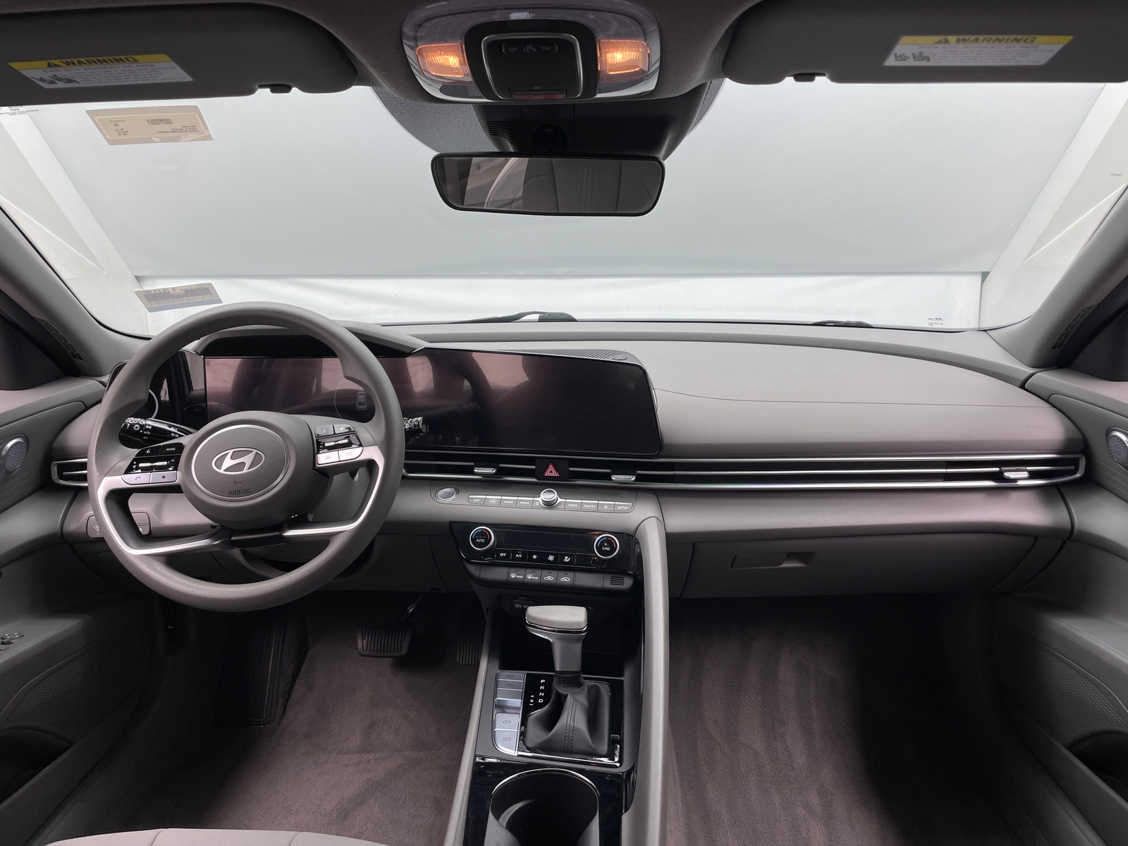 Thumbnail: 2024 Hyundai Elantra - 3