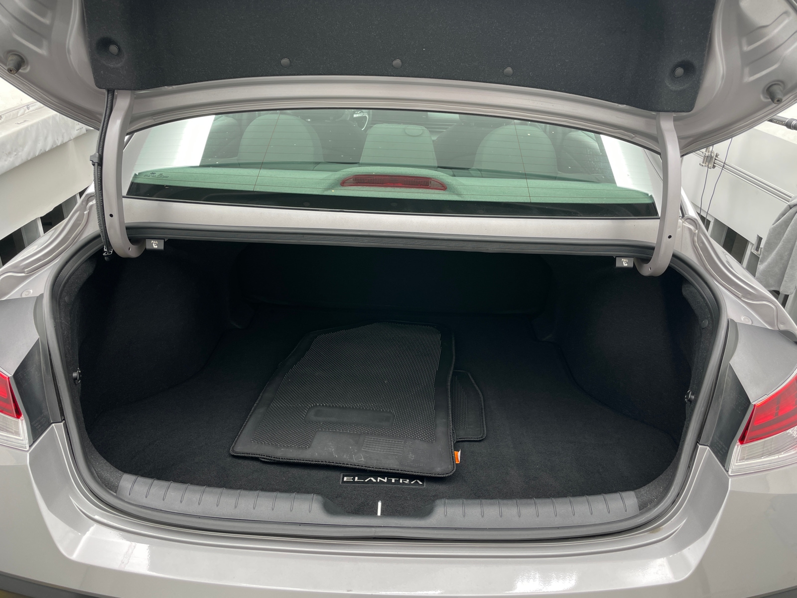 Thumbnail: 2024 Hyundai Elantra - 7