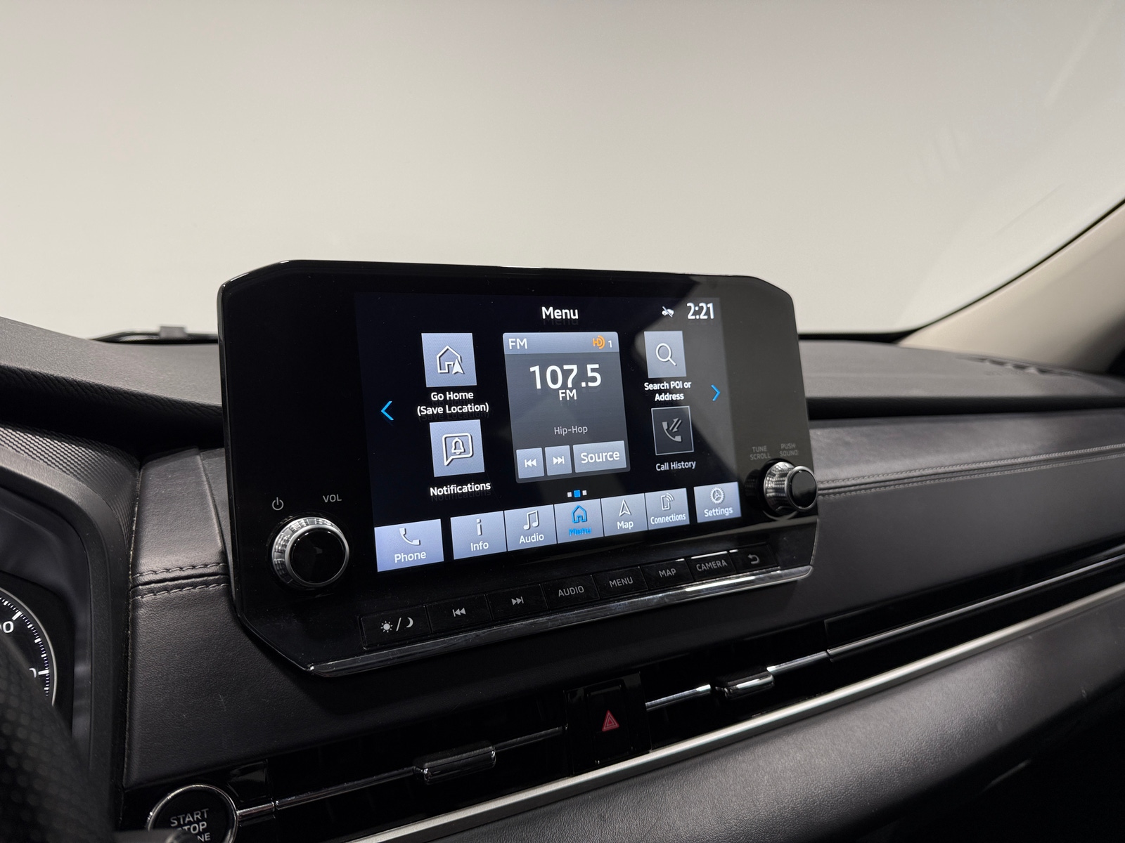 Thumbnail: 2024 Mitsubishi Outlander - 3