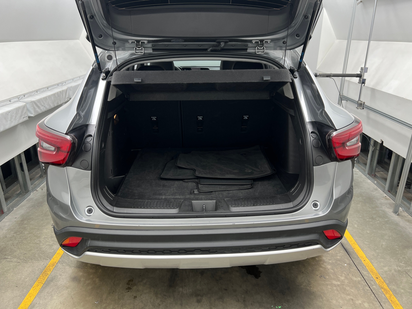 Thumbnail: 2025 Chevrolet Trax - 7