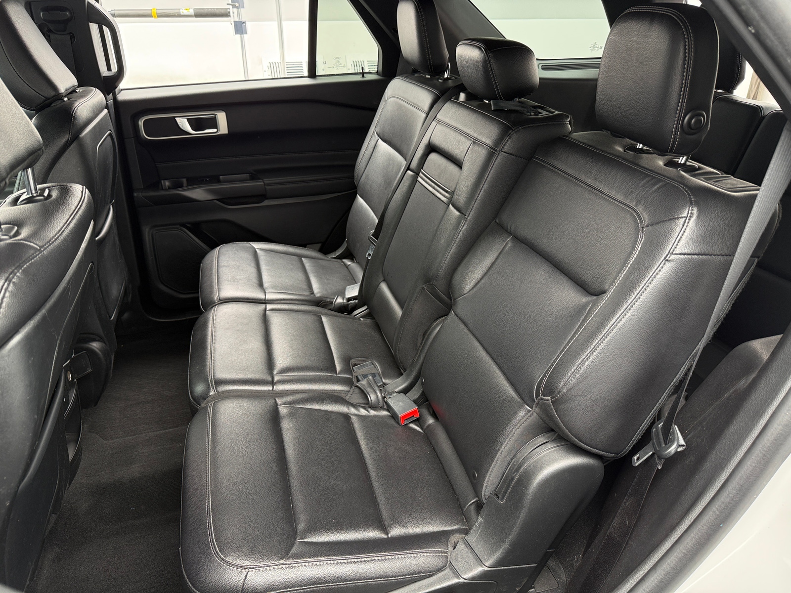 Thumbnail: 2020 Ford Explorer - 6