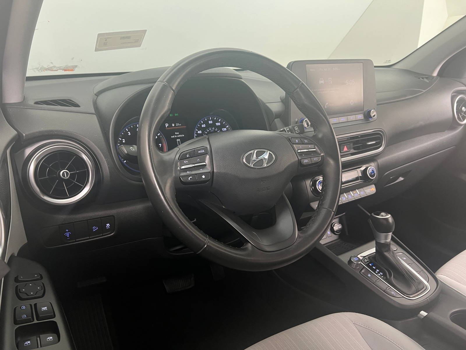 Thumbnail: 2022 Hyundai Kona - 3