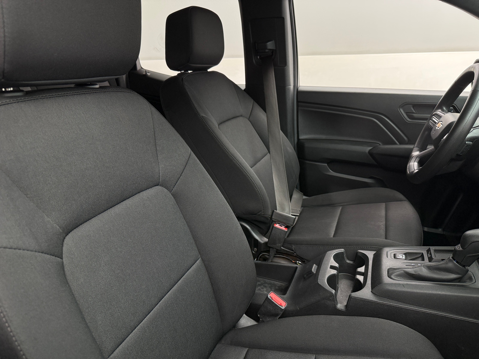 Thumbnail: 2023 Chevrolet Colorado - 2