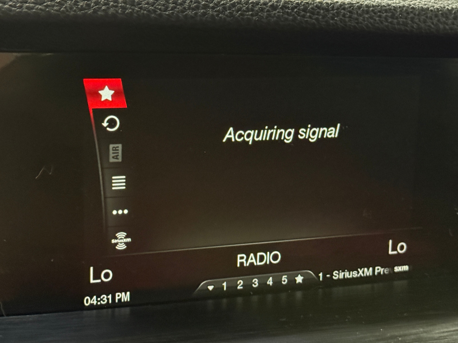 Thumbnail: 2018 Alfa Romeo Stelvio - 3