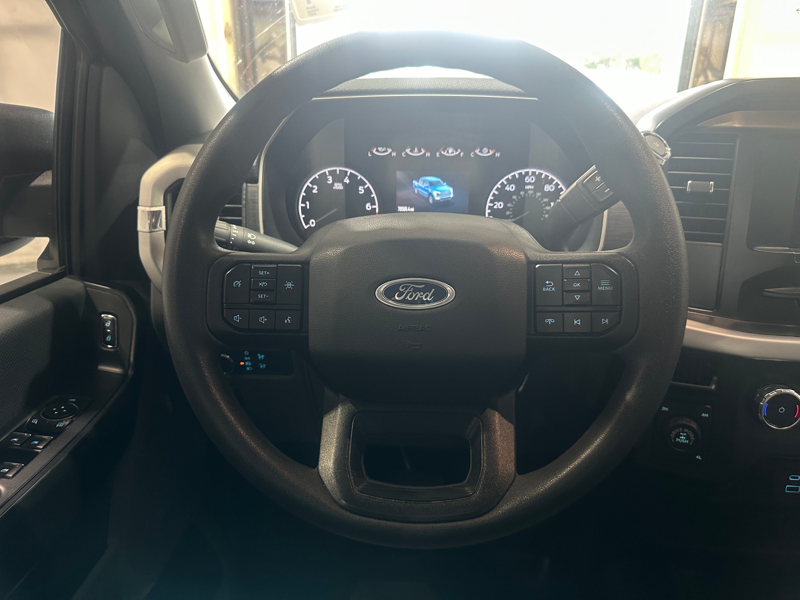 Thumbnail: 2022 Ford Econoline - 5