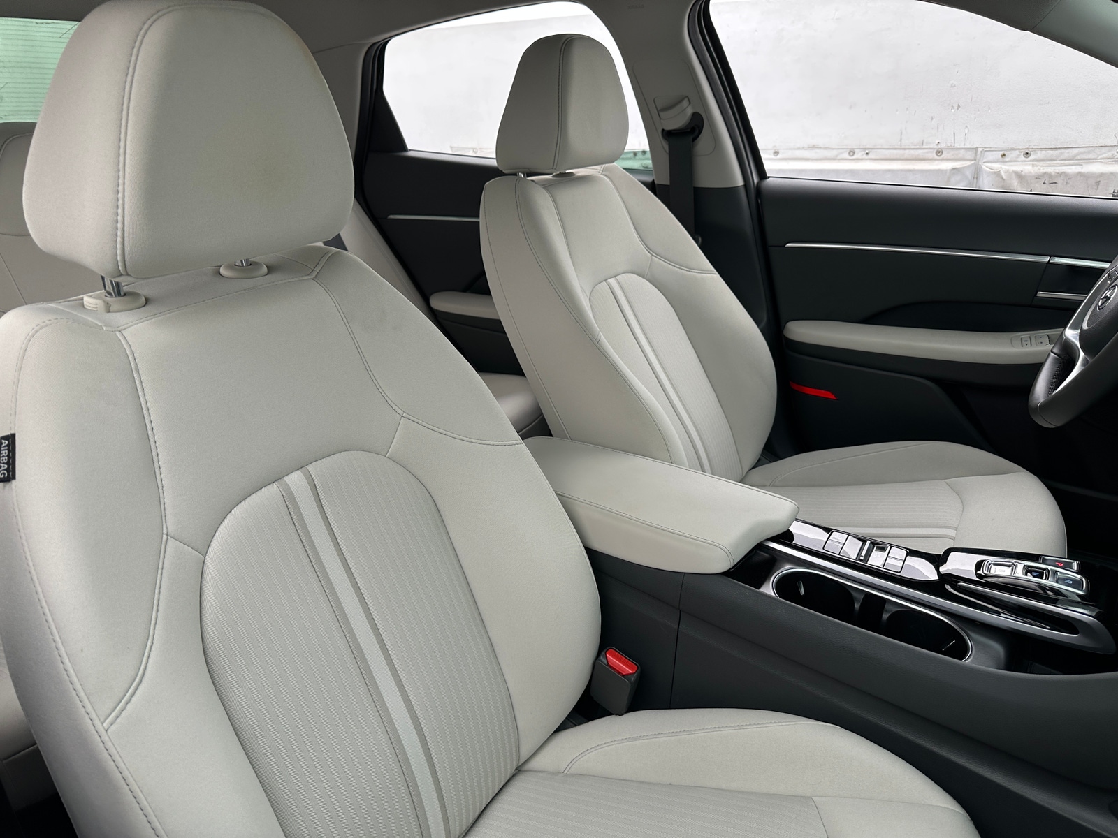 Thumbnail: 2023 Hyundai Sonata - 2