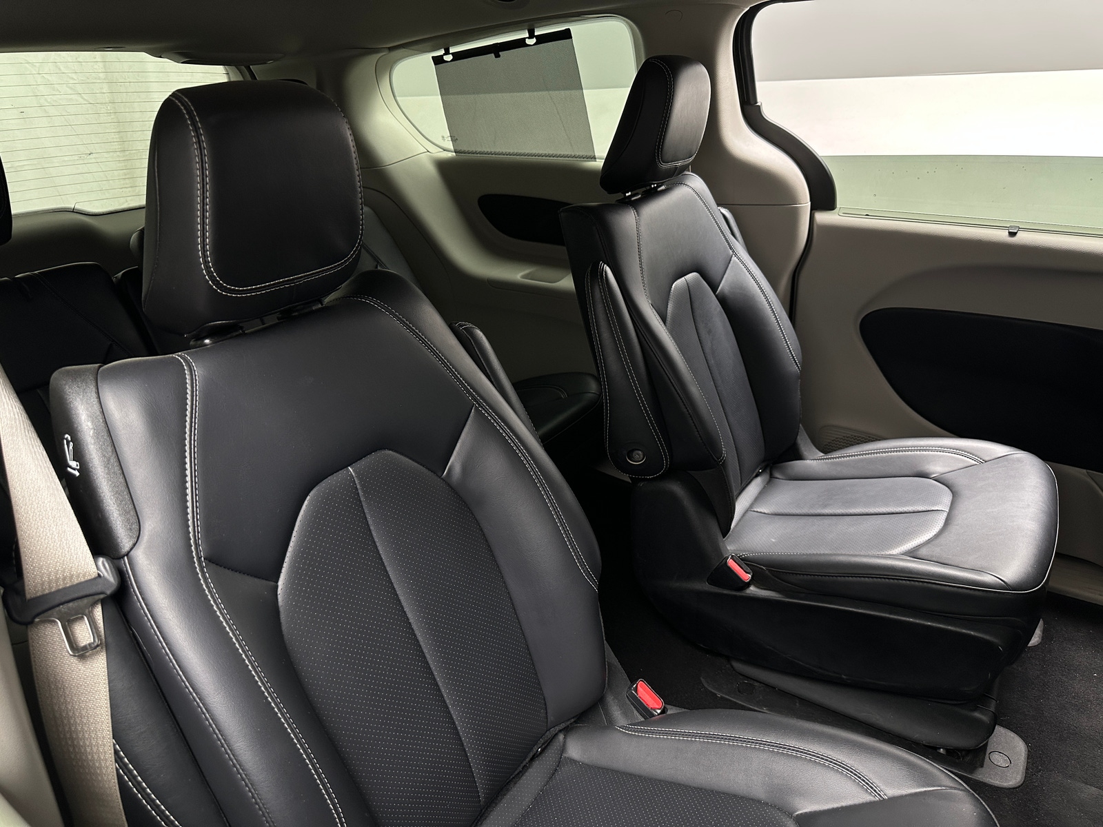 Thumbnail: 2024 Chrysler Pacifica - 6