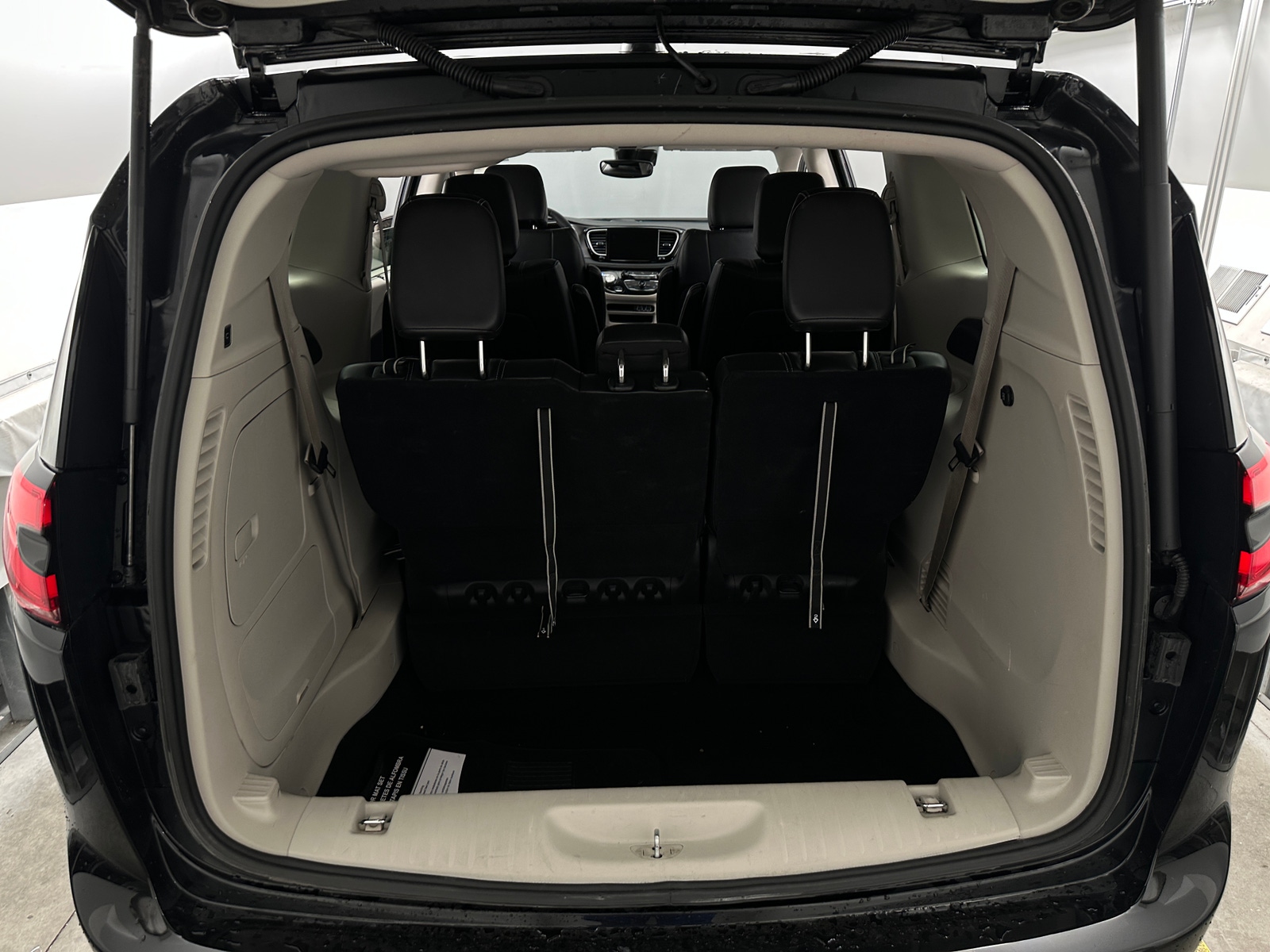 Thumbnail: 2024 Chrysler Pacifica - 7
