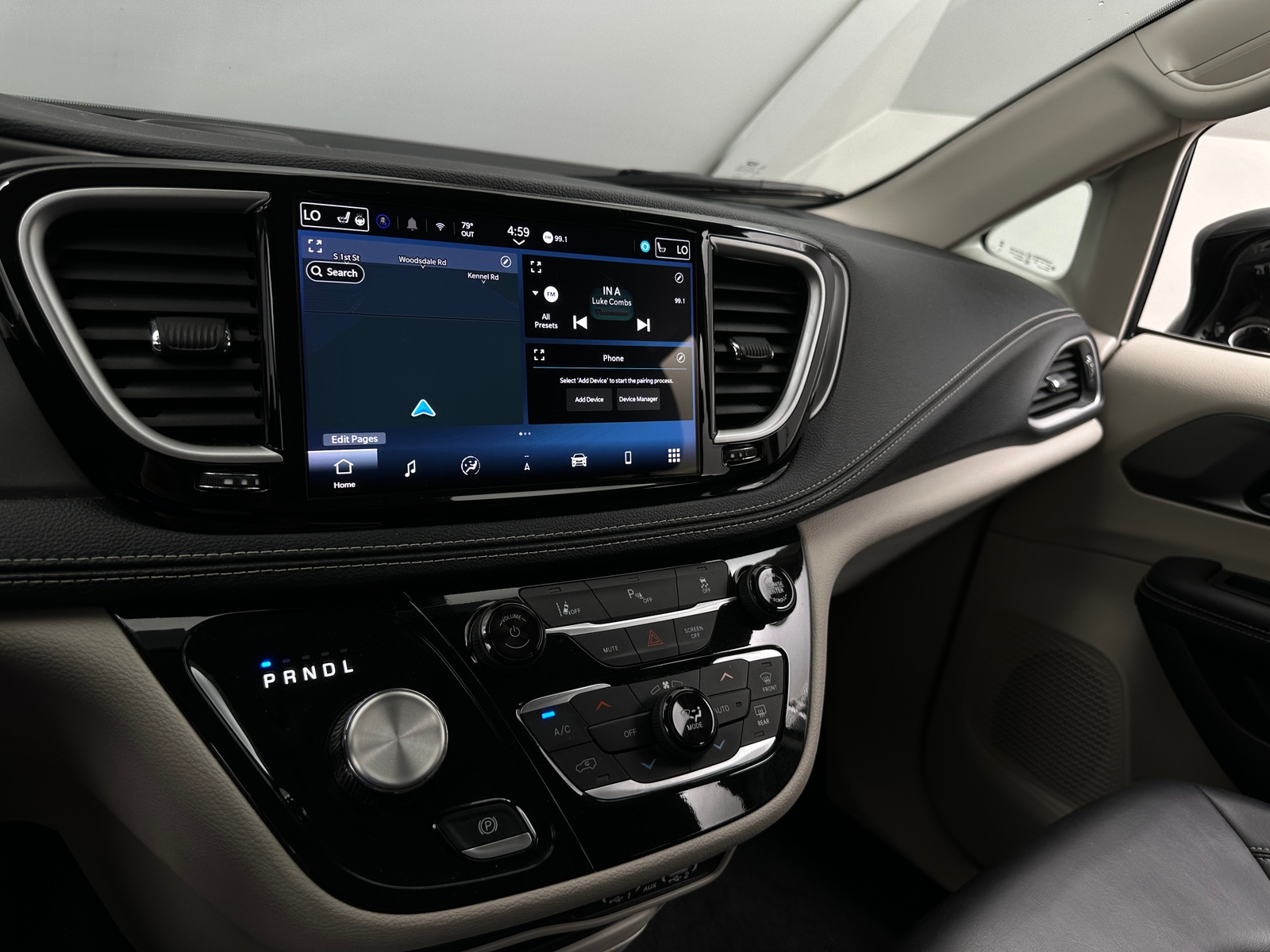 Thumbnail: 2024 Chrysler Pacifica - 4