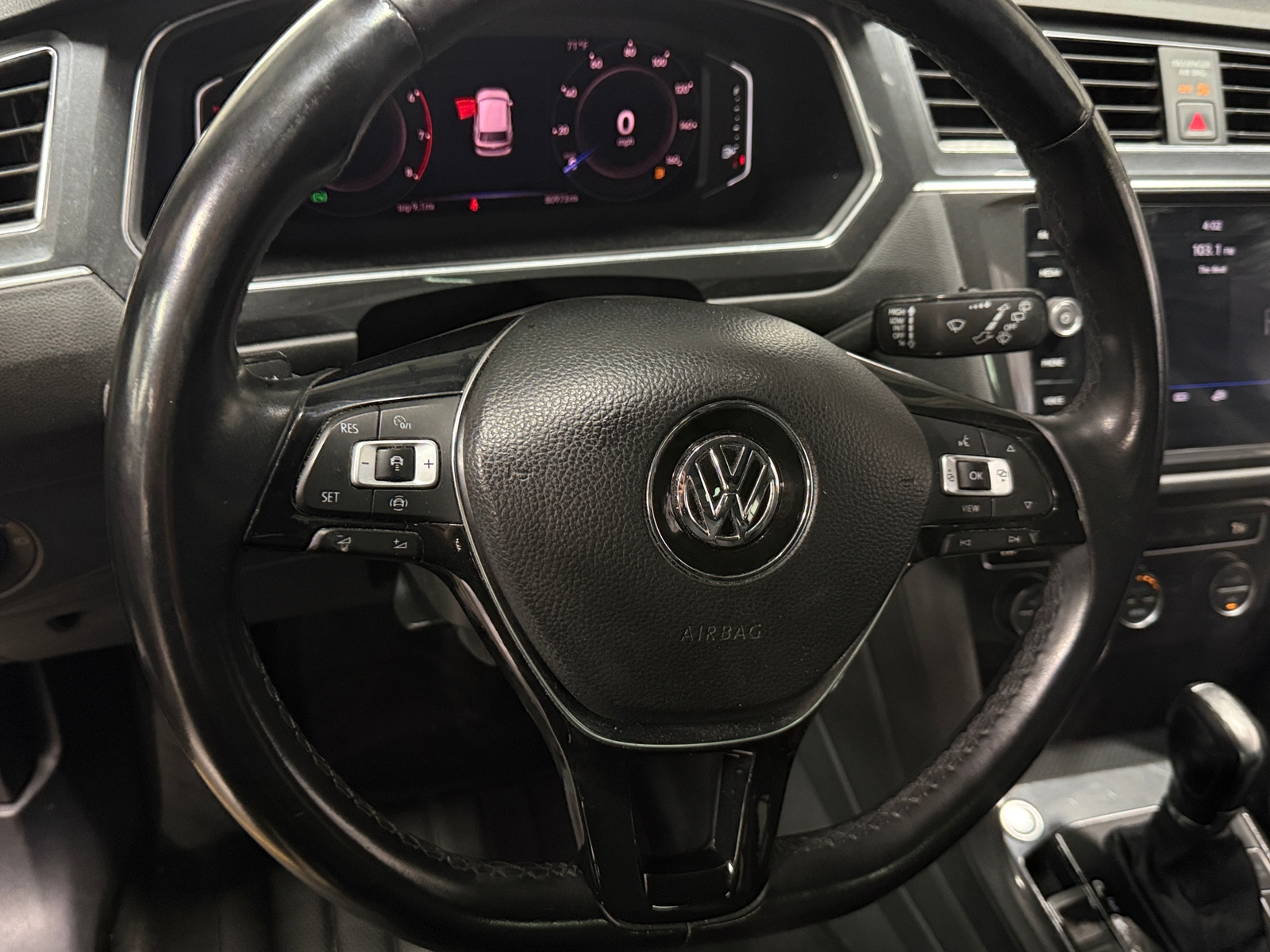 Thumbnail: 2019 Volkswagen Tiguan - 4