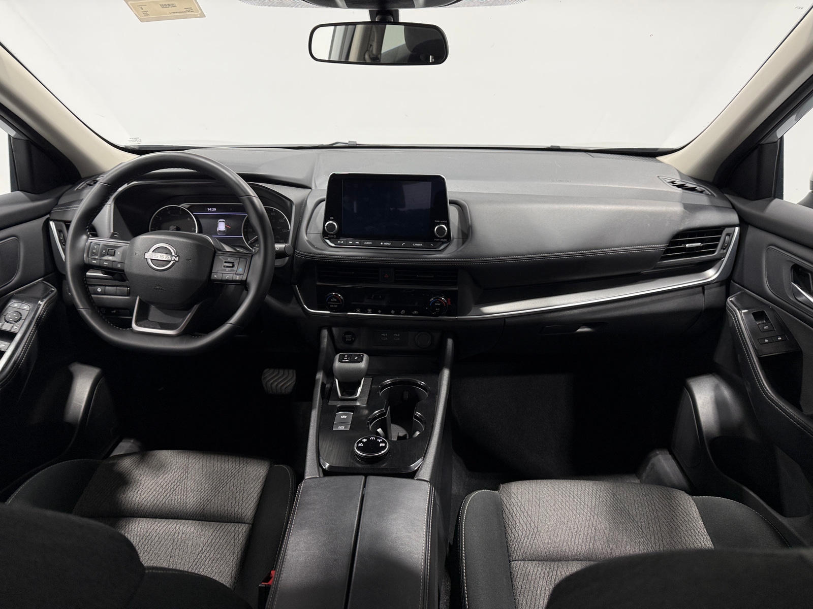Thumbnail: 2025 Nissan Rogue - 3