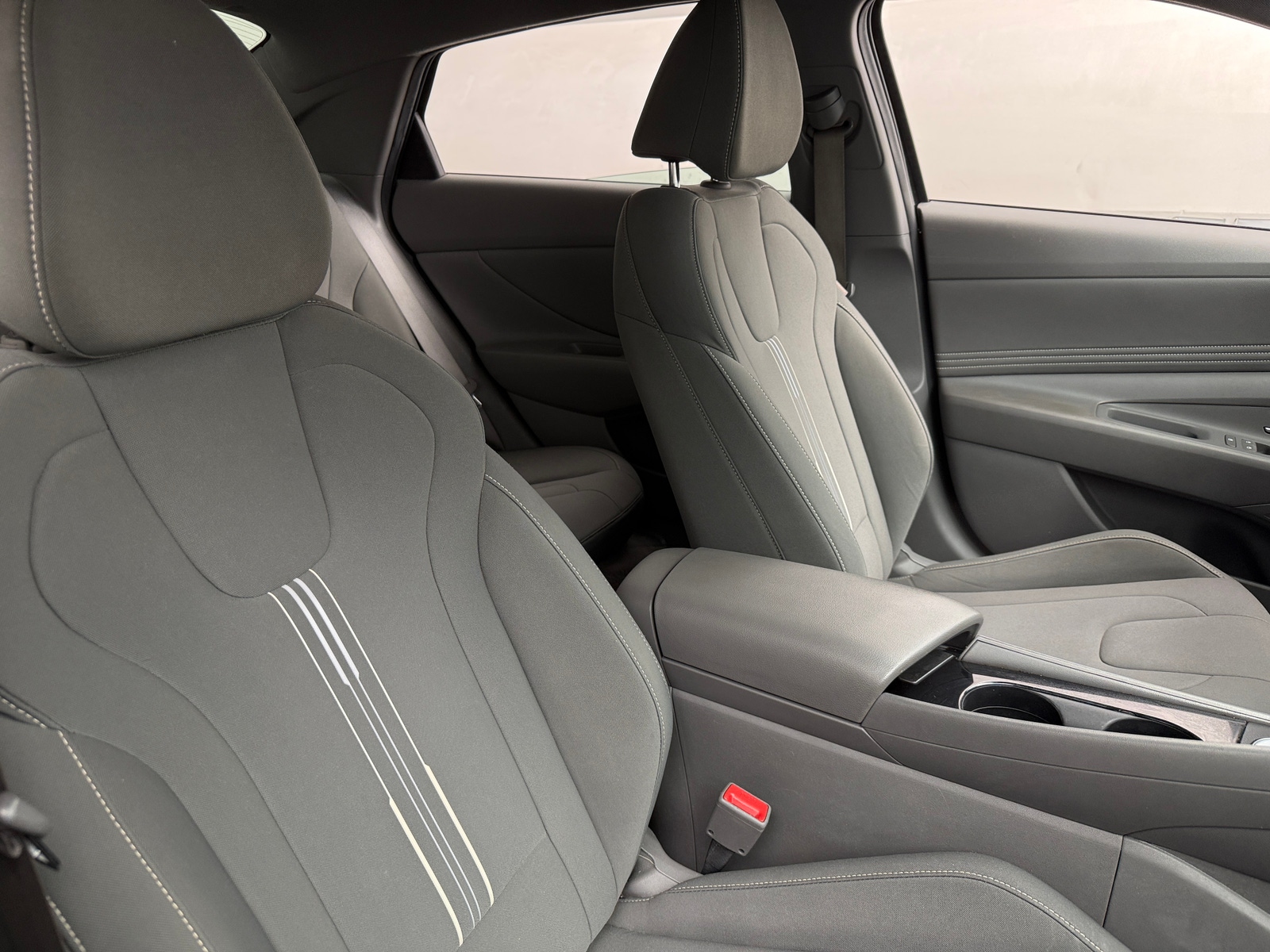 Thumbnail: 2023 Hyundai Elantra - 2