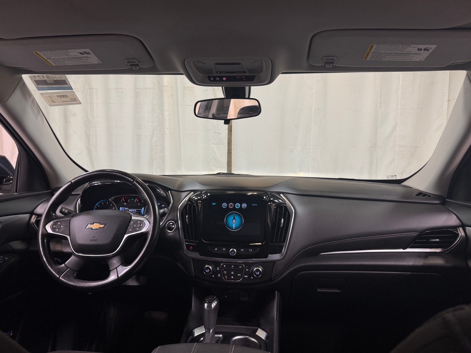 Thumbnail: 2019 Chevrolet Traverse - 3