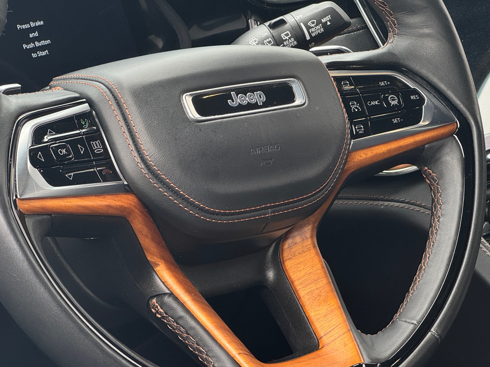 Thumbnail: 2025 Jeep Grand Cherokee - 4