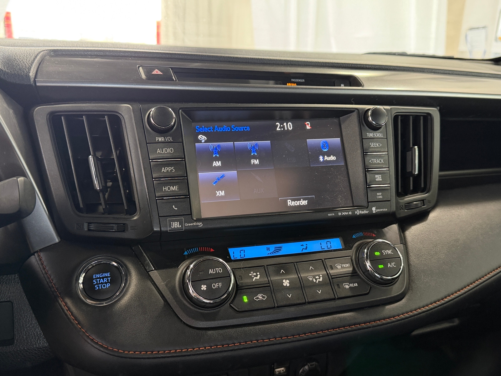 Thumbnail: 2016 Toyota RAV4 - 3