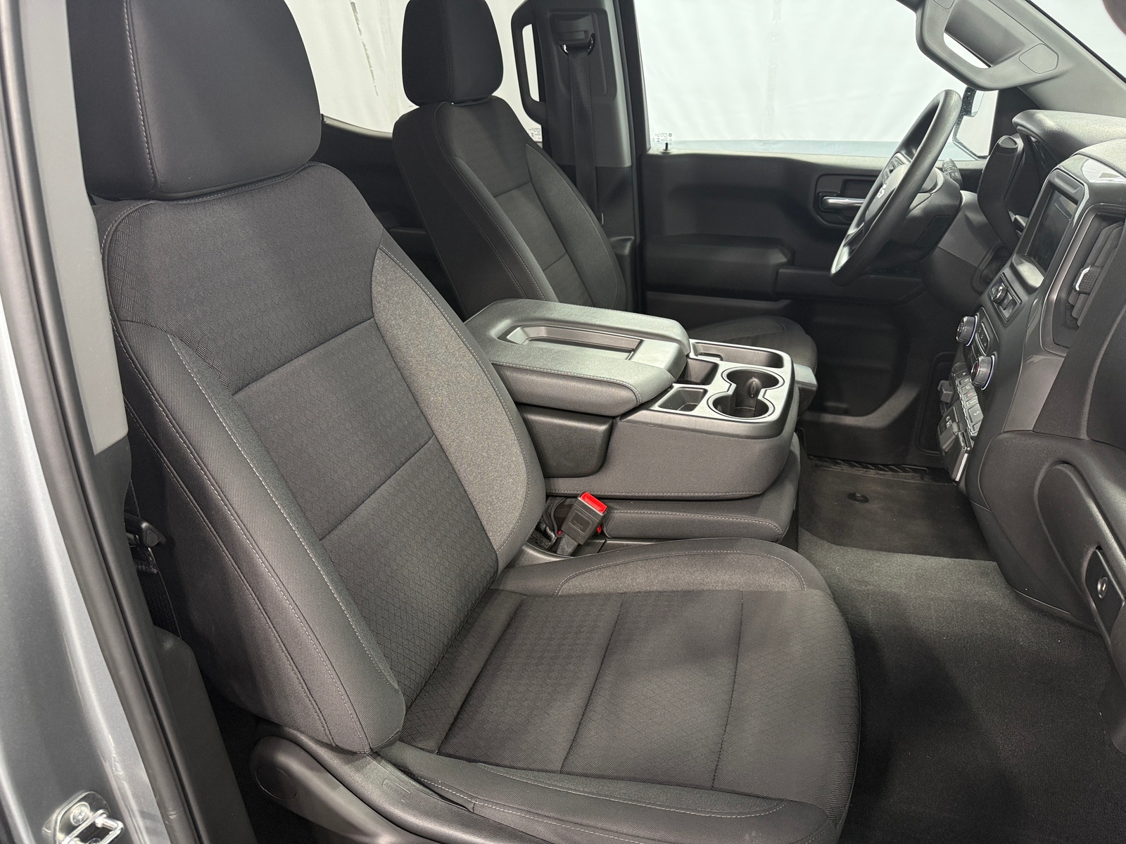 Thumbnail: 2024 Chevrolet Silverado 1500 - 2