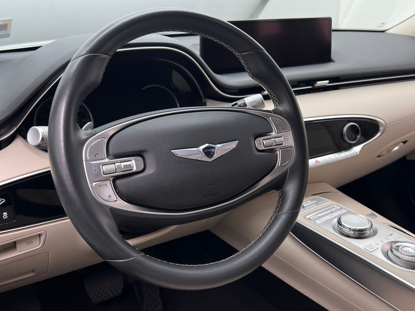 Thumbnail: 2022 Genesis GV70 - 4