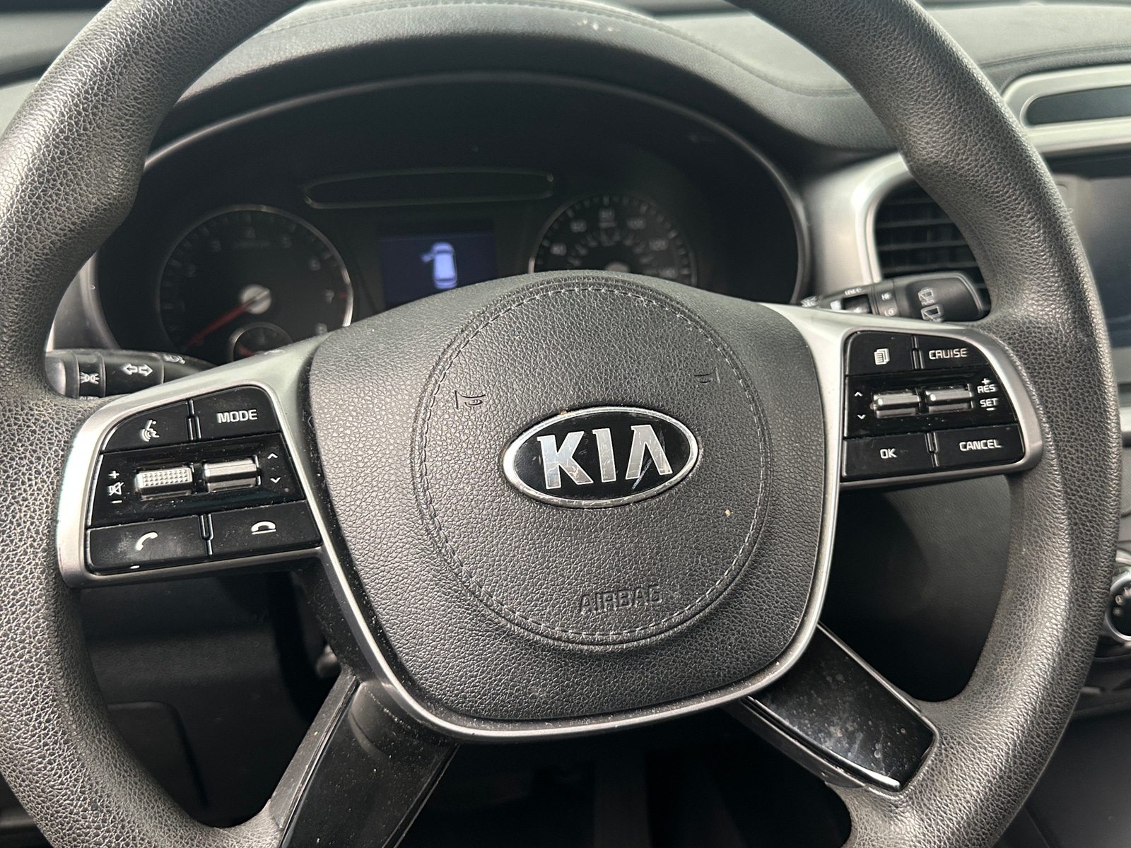 Thumbnail: 2019 Kia Sorento - 5