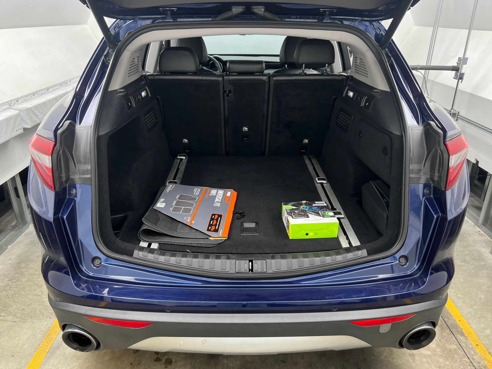 Thumbnail: 2018 Alfa Romeo Stelvio - 6