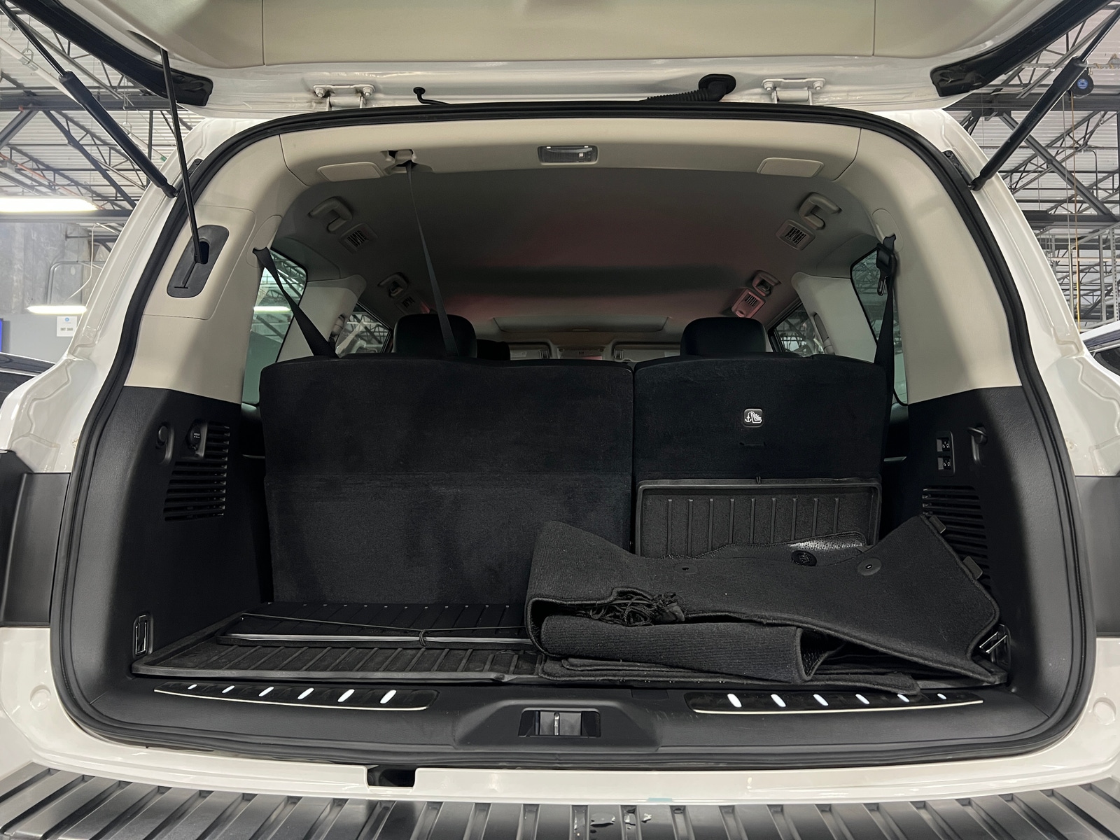 Thumbnail: 2023 Nissan Armada - 6