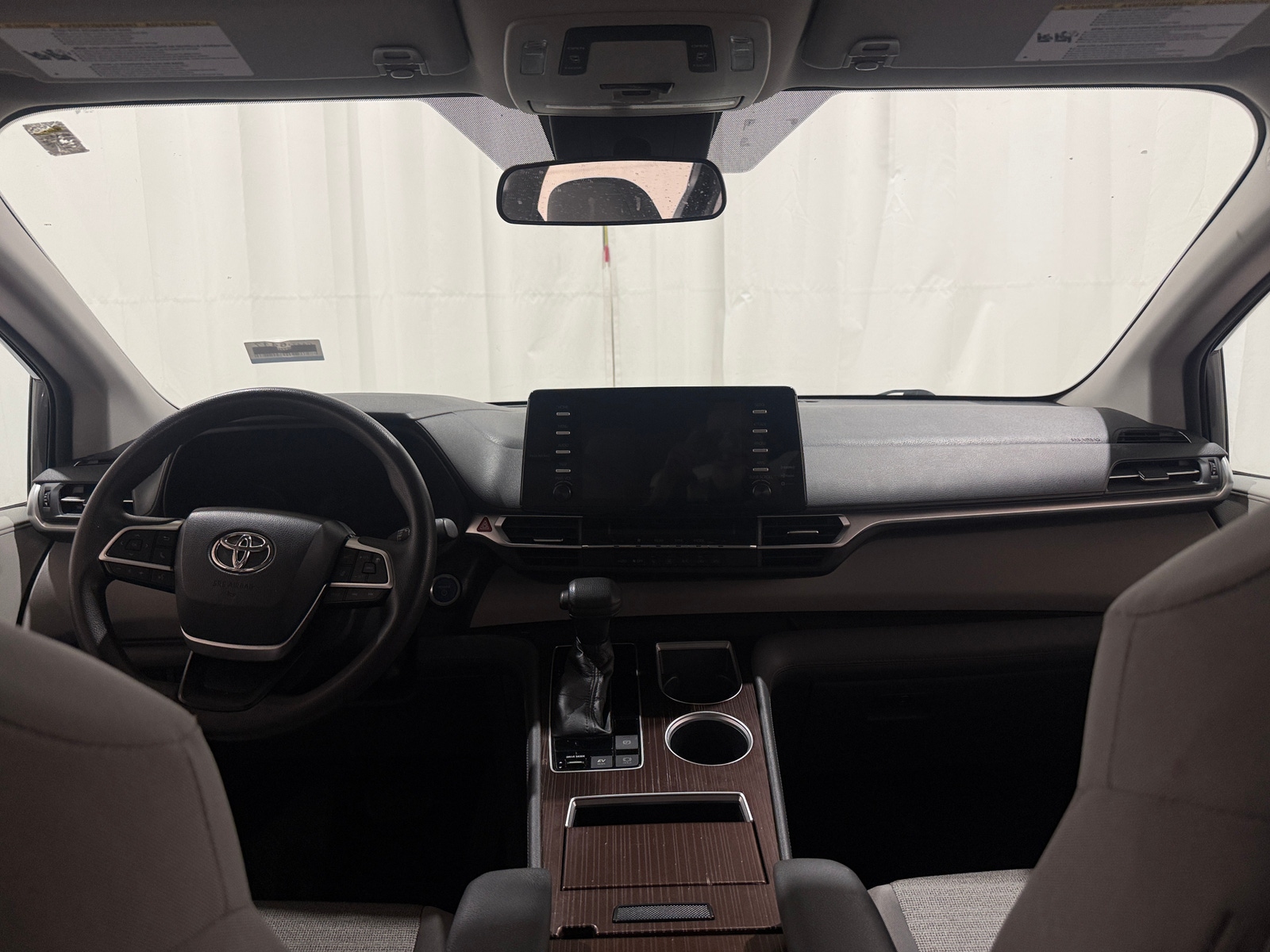 Thumbnail: 2021 Toyota Sienna - 3