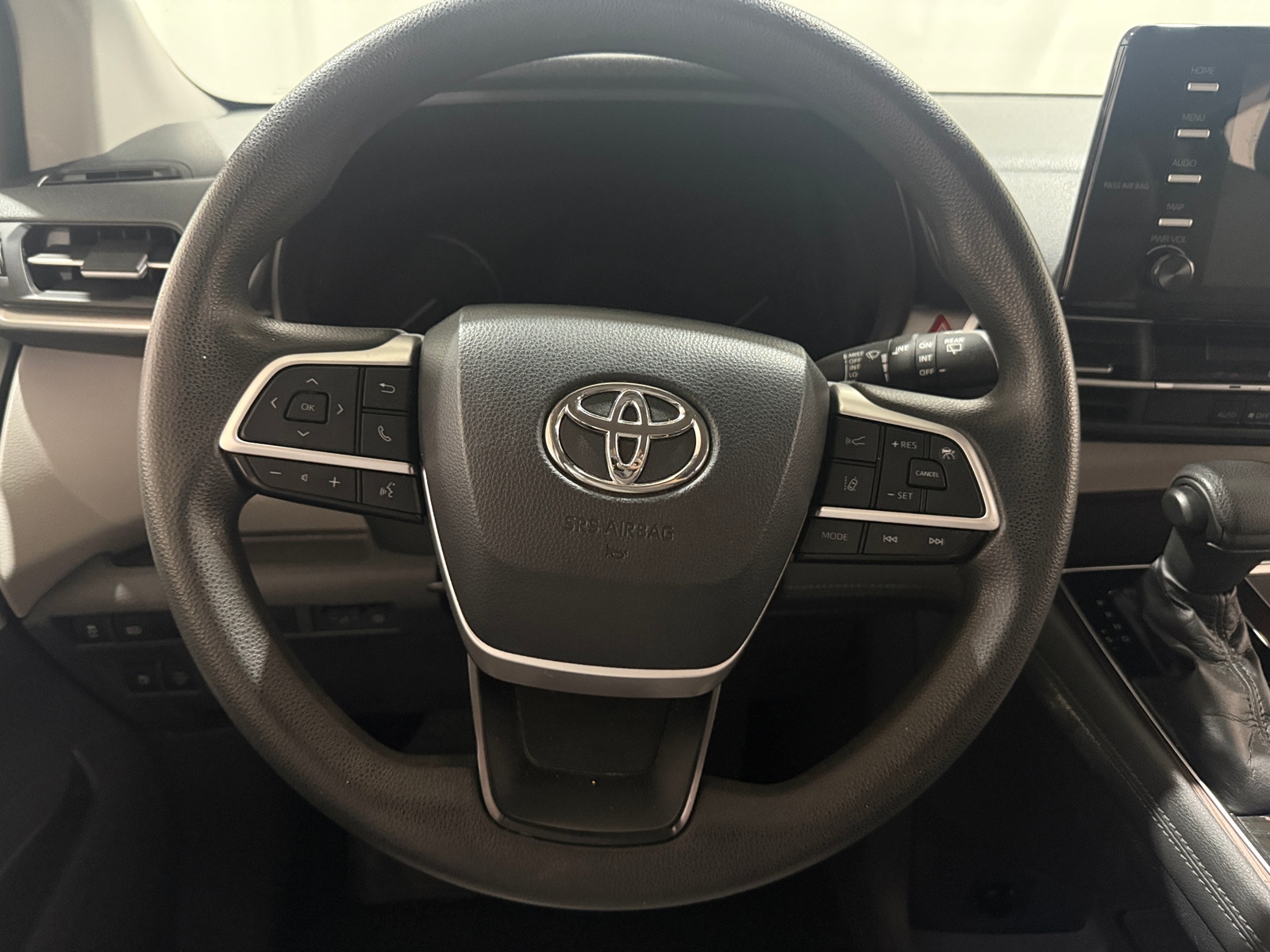 Thumbnail: 2021 Toyota Sienna - 5
