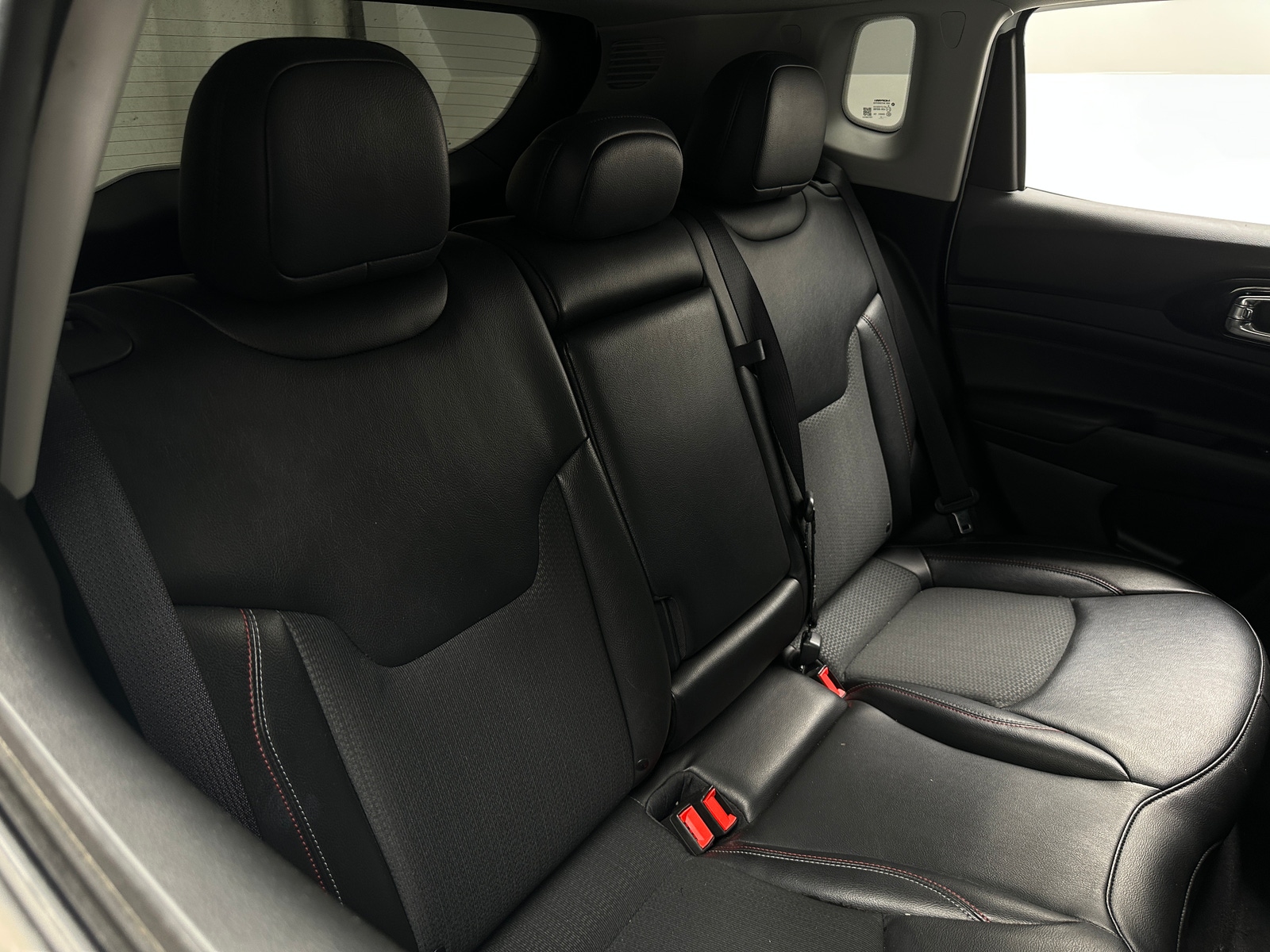 Thumbnail: 2022 Jeep Compass - 6