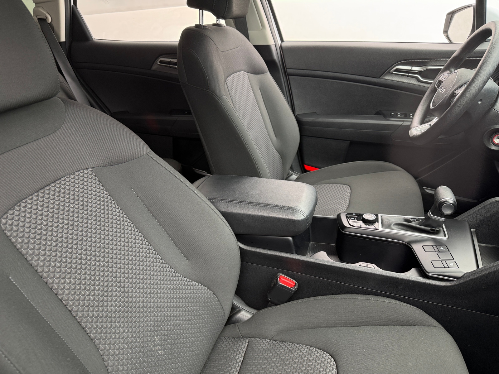 Thumbnail: 2025 Kia Sportage - 2