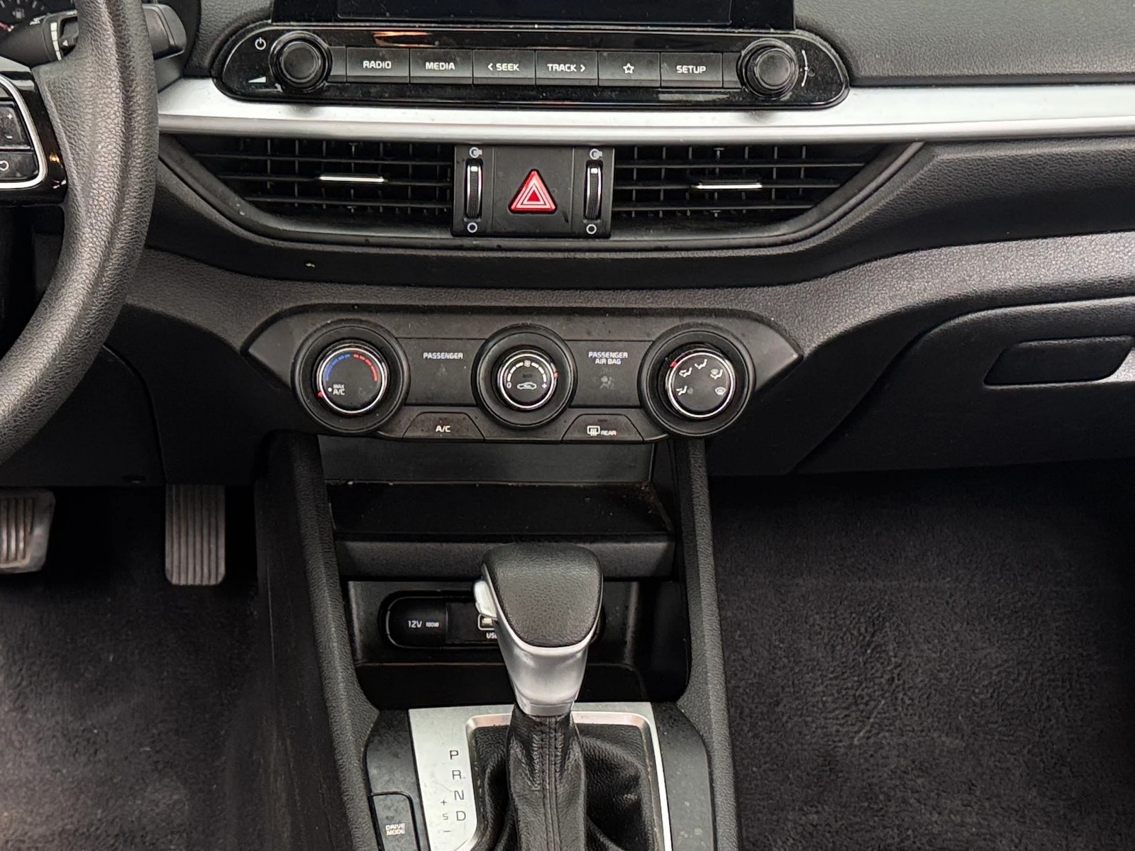 Thumbnail: 2023 Kia Forte - 3