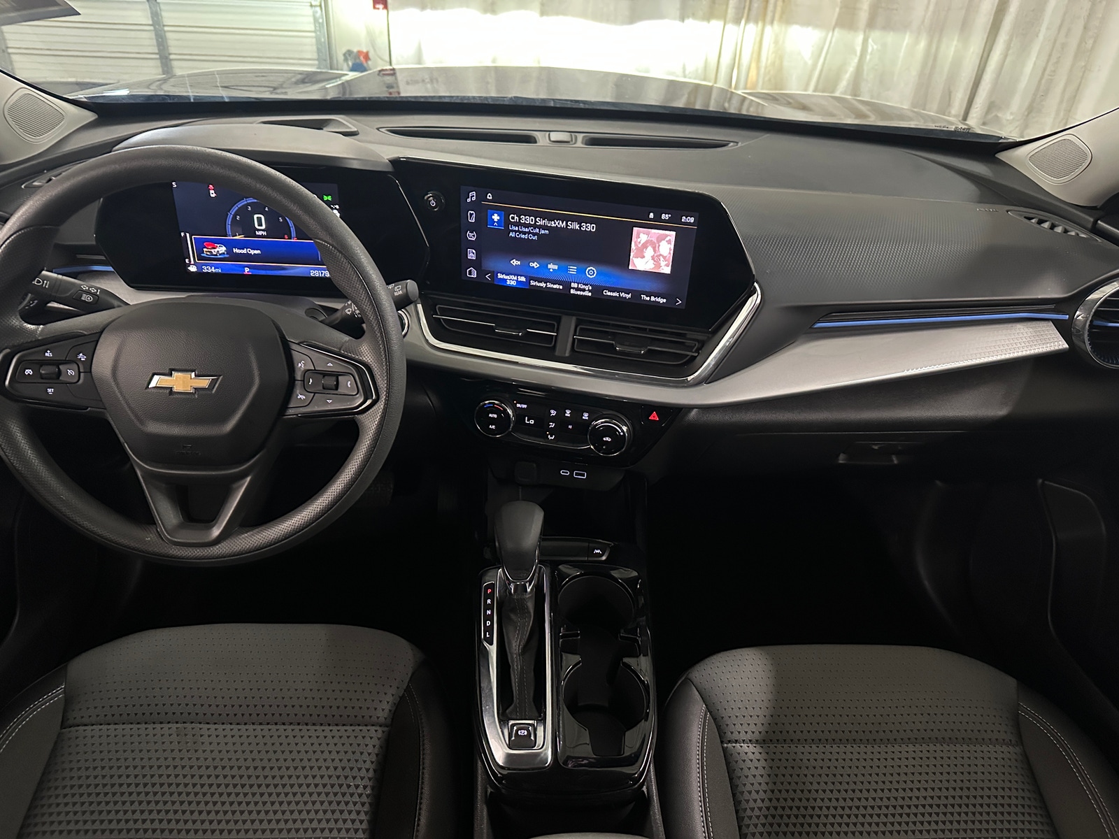 Thumbnail: 2025 Chevrolet Trax - 3