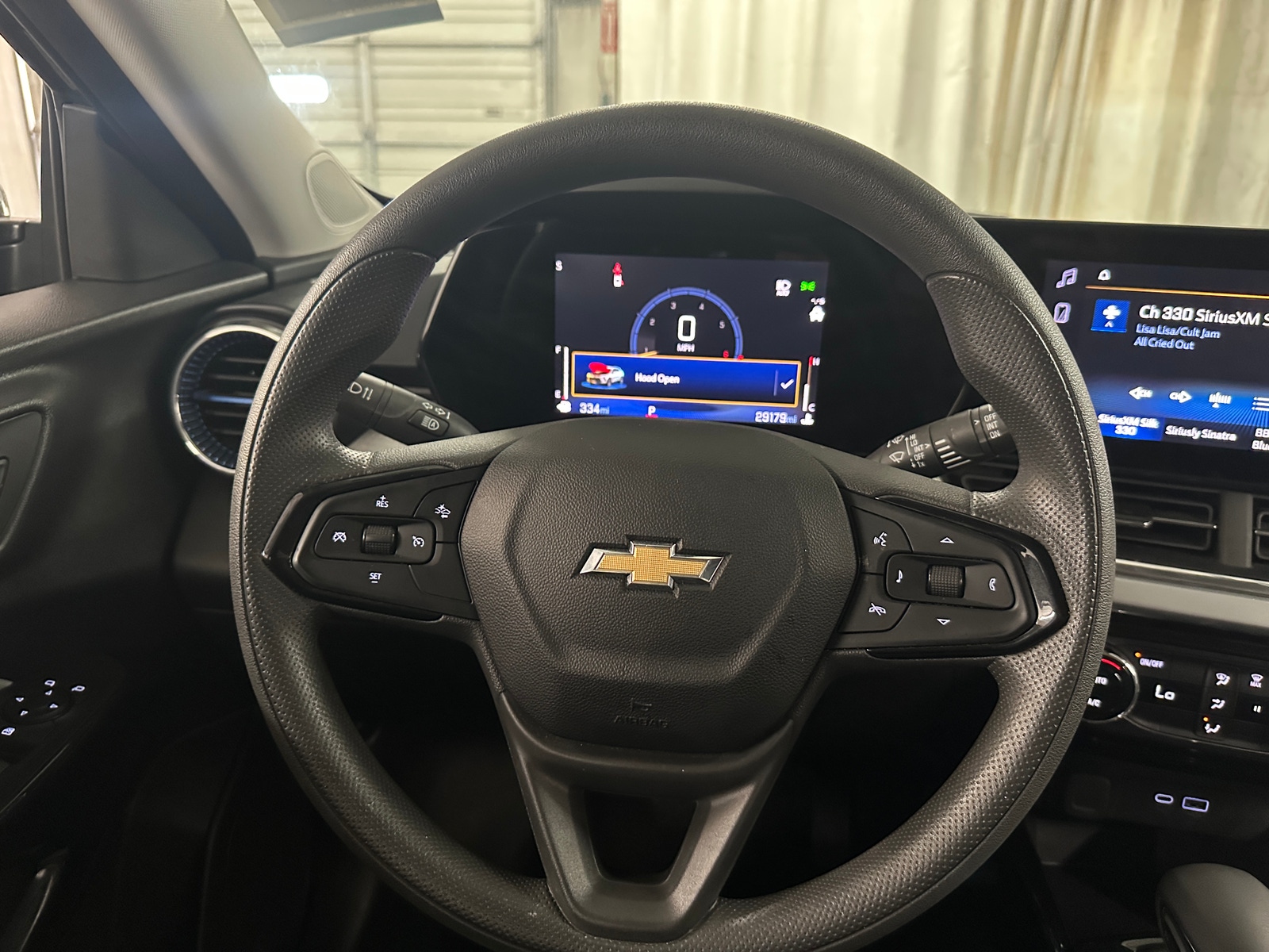 Thumbnail: 2025 Chevrolet Trax - 5