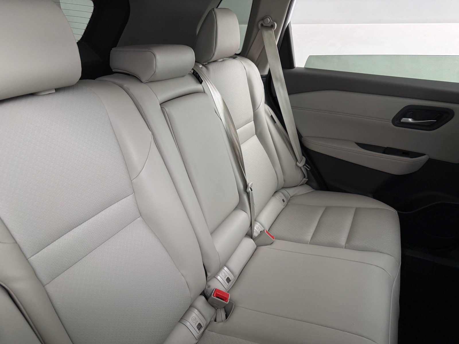 Thumbnail: 2026 Nissan Rogue - 5