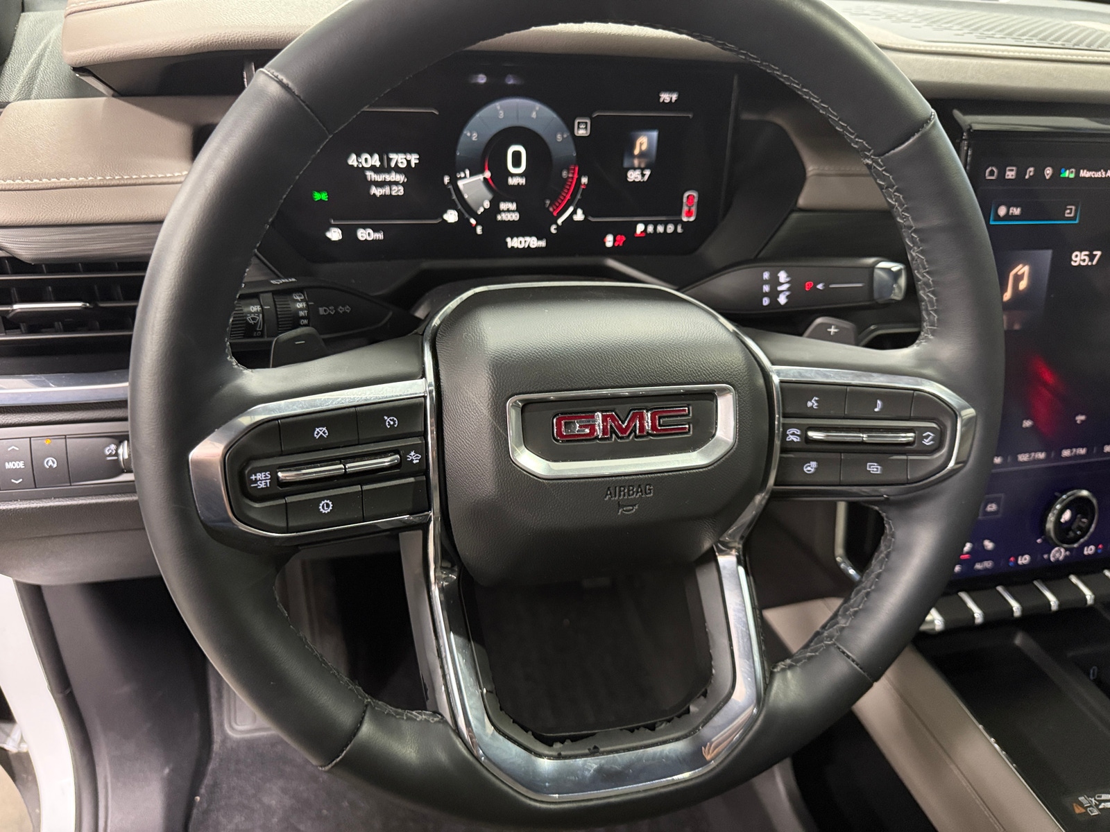 Thumbnail: 2025 GMC Acadia - 5