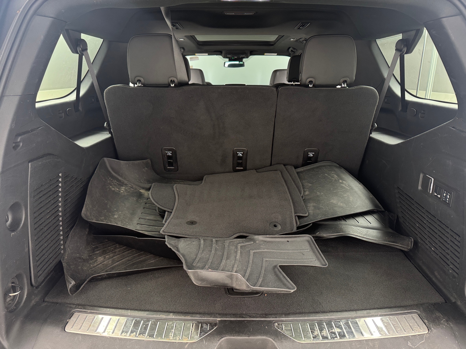 Thumbnail: 2024 Chevrolet Suburban - 6