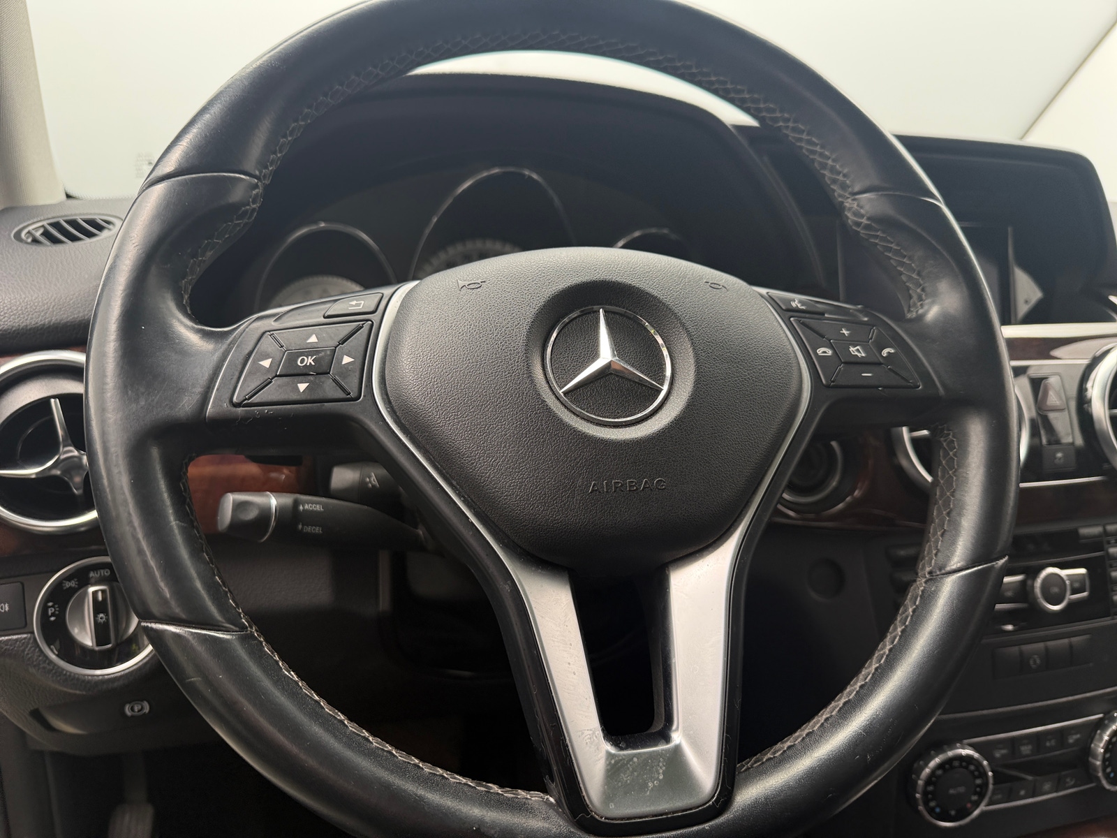 Thumbnail: 2013 Mercedes-Benz GLK - 4