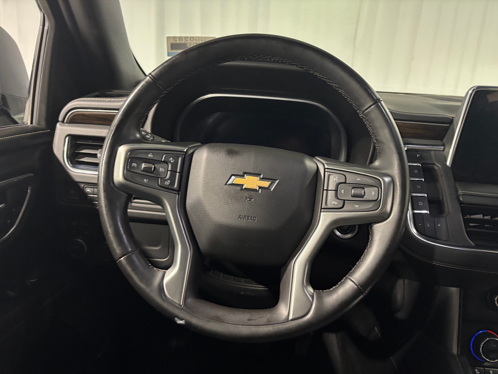 Thumbnail: 2023 Chevrolet Tahoe - 4