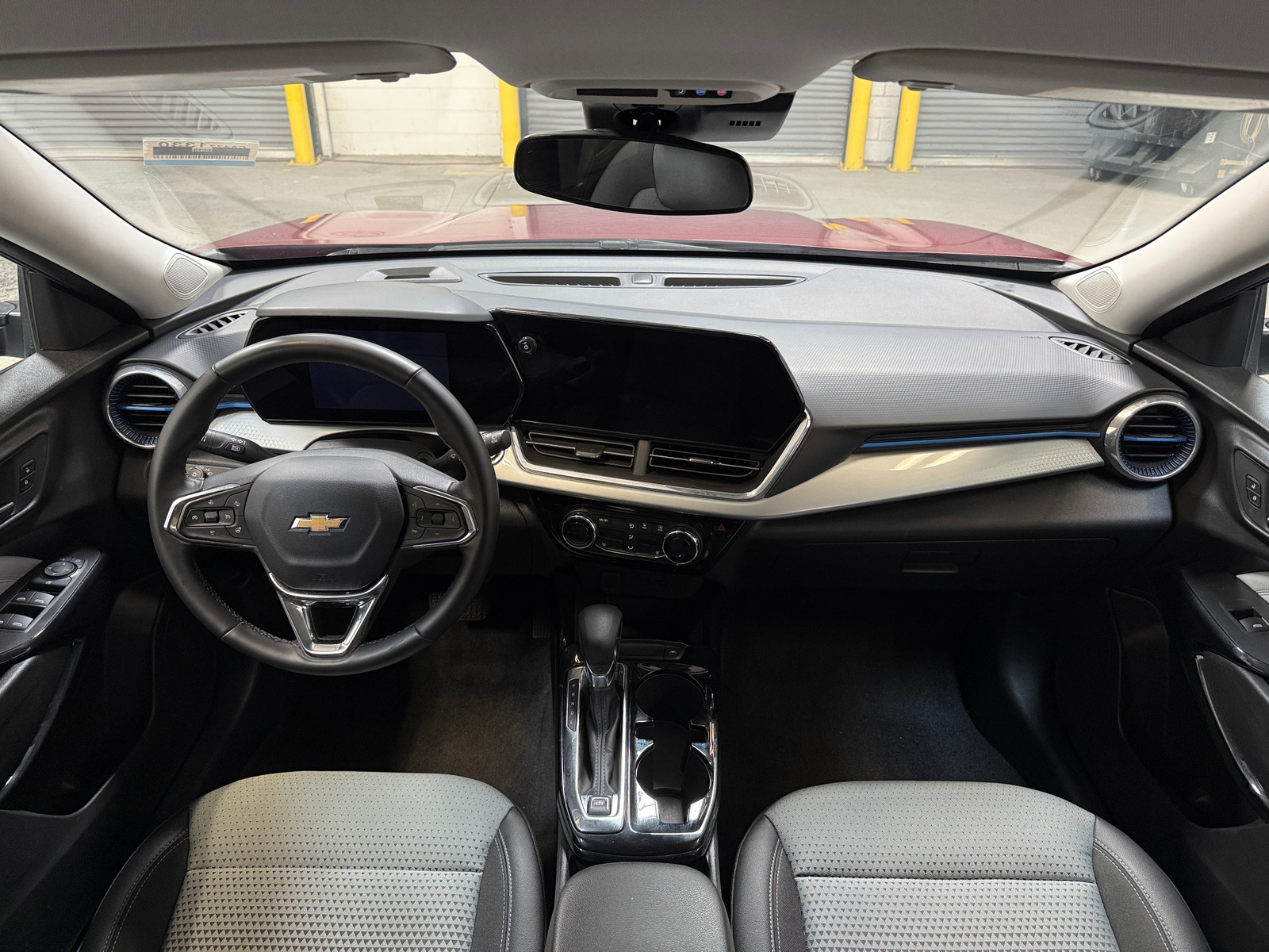 Thumbnail: 2025 Chevrolet Trax - 3