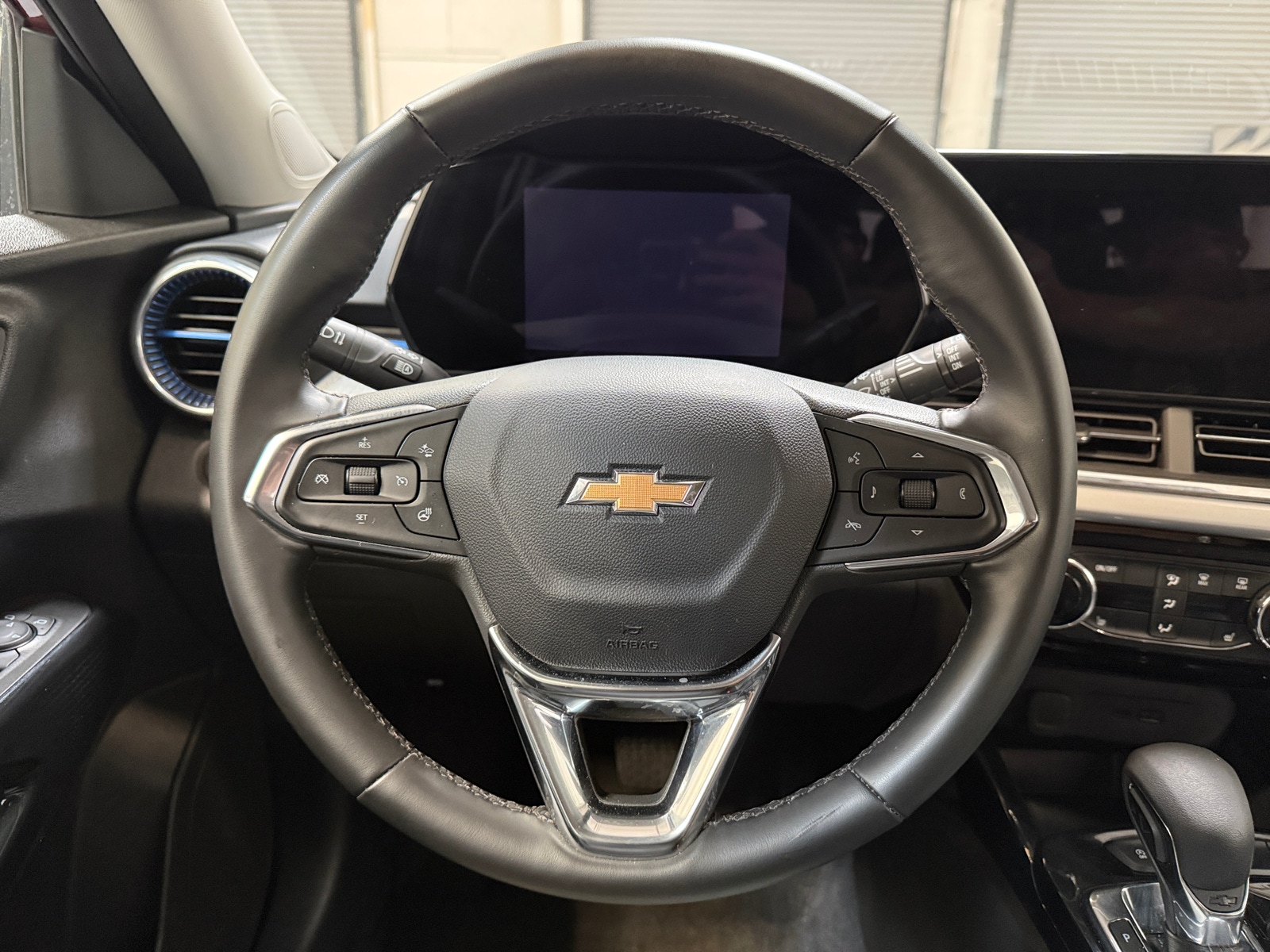 Thumbnail: 2025 Chevrolet Trax - 5