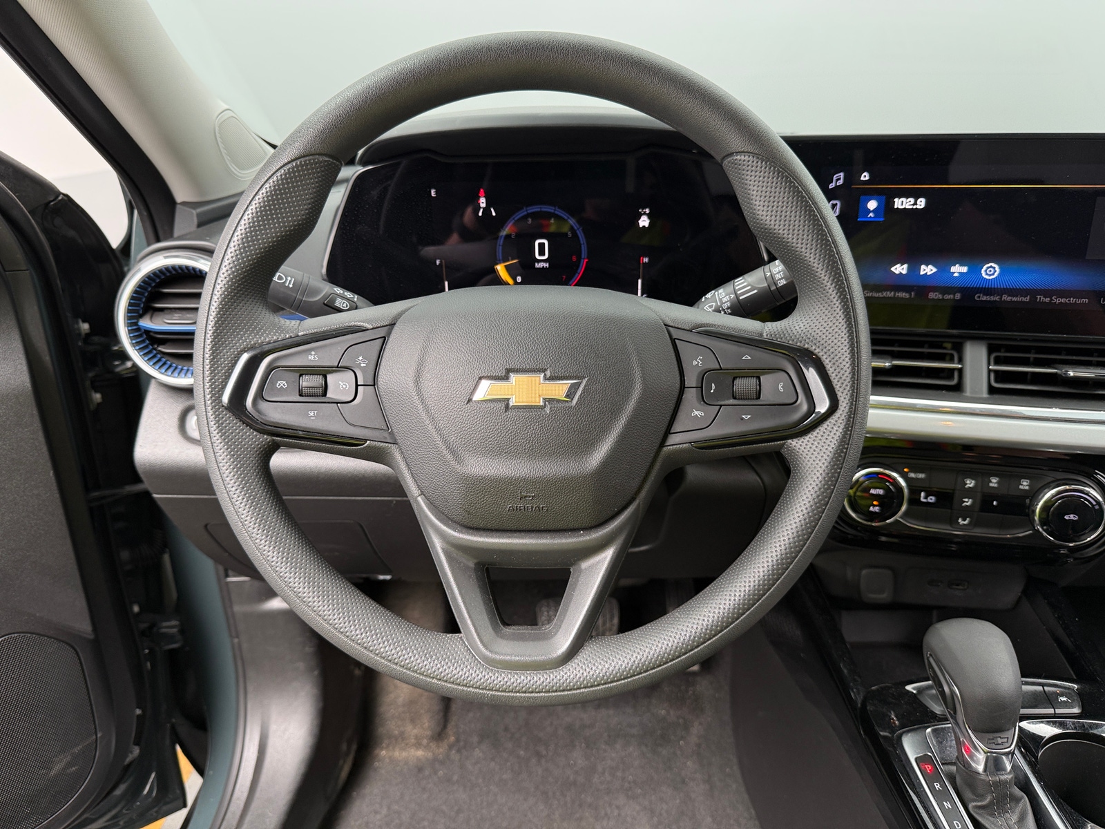 Thumbnail: 2025 Chevrolet Trax - 5
