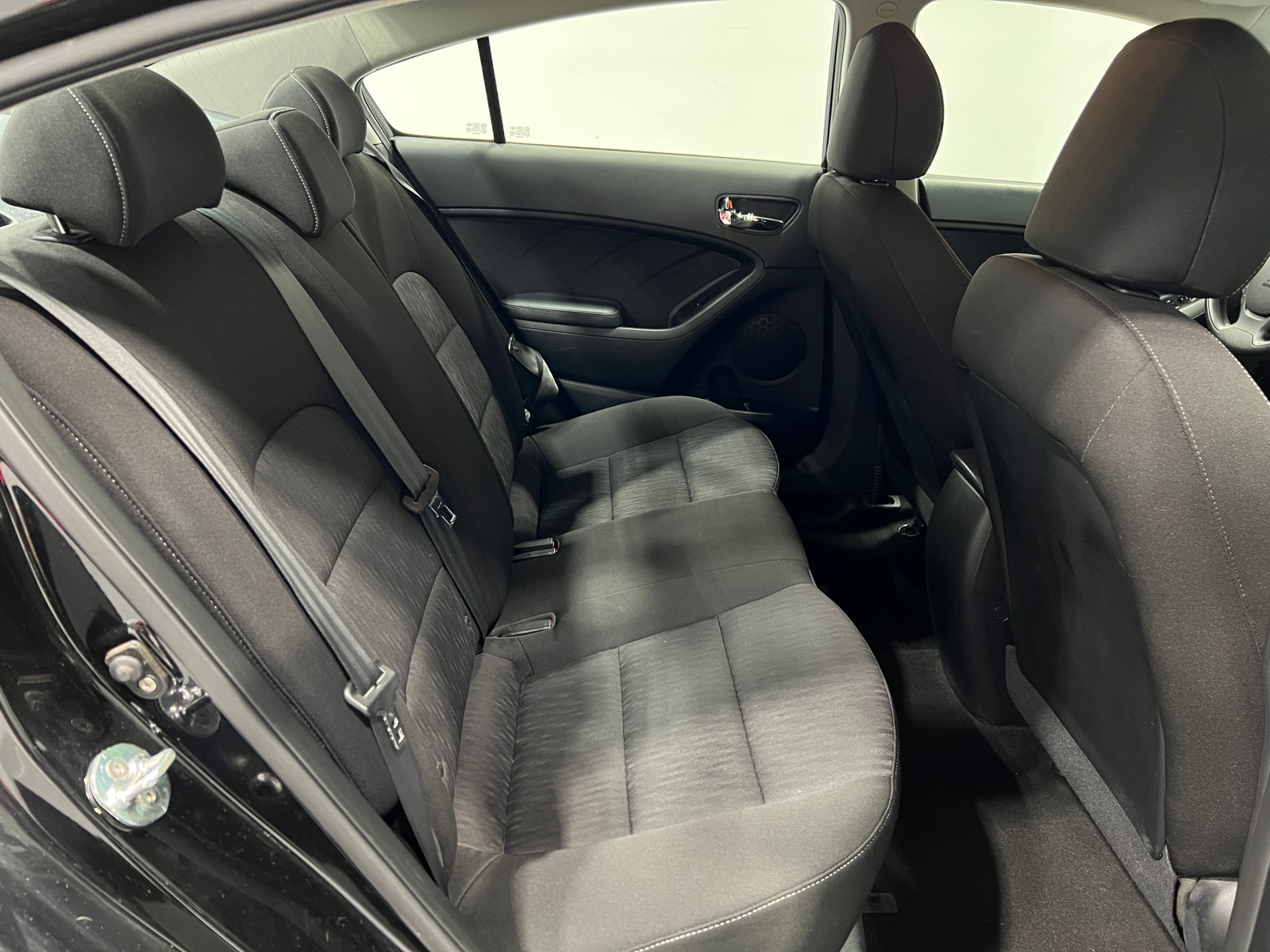 Thumbnail: 2016 Kia Forte - 6