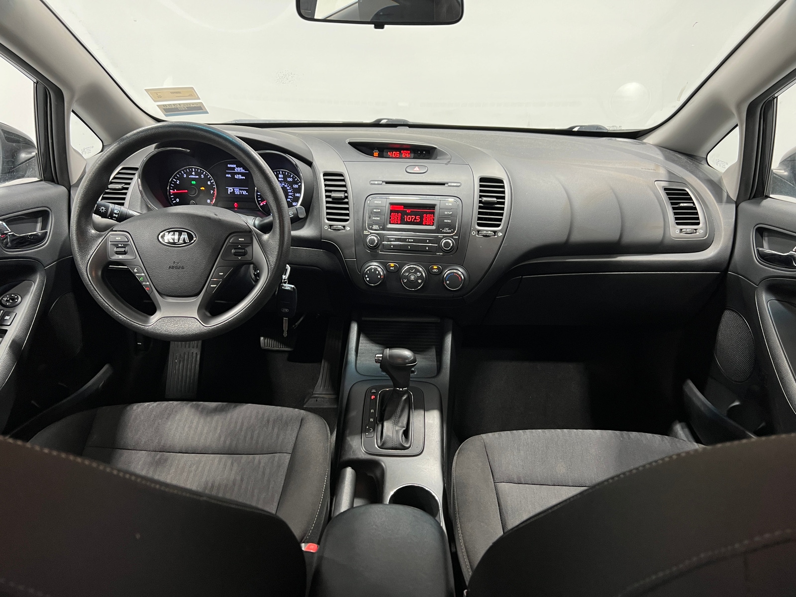 Thumbnail: 2016 Kia Forte - 3