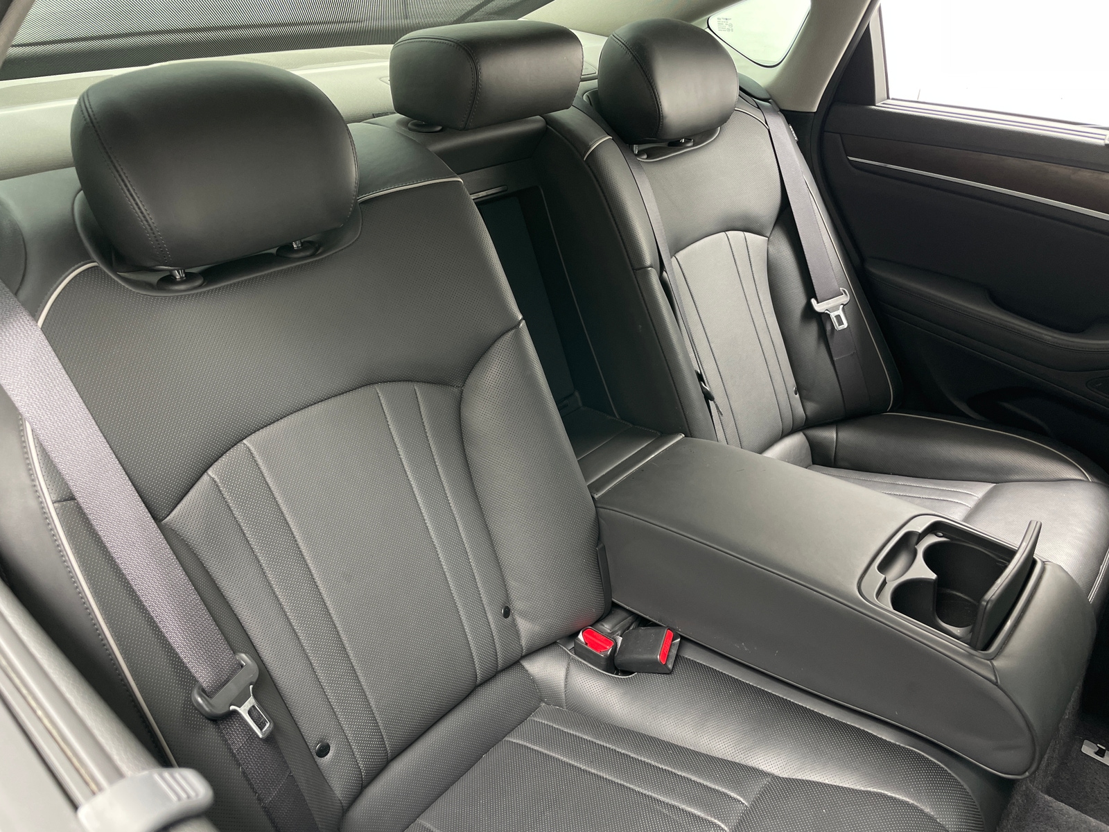 Thumbnail: 2017 Genesis G80 - 5