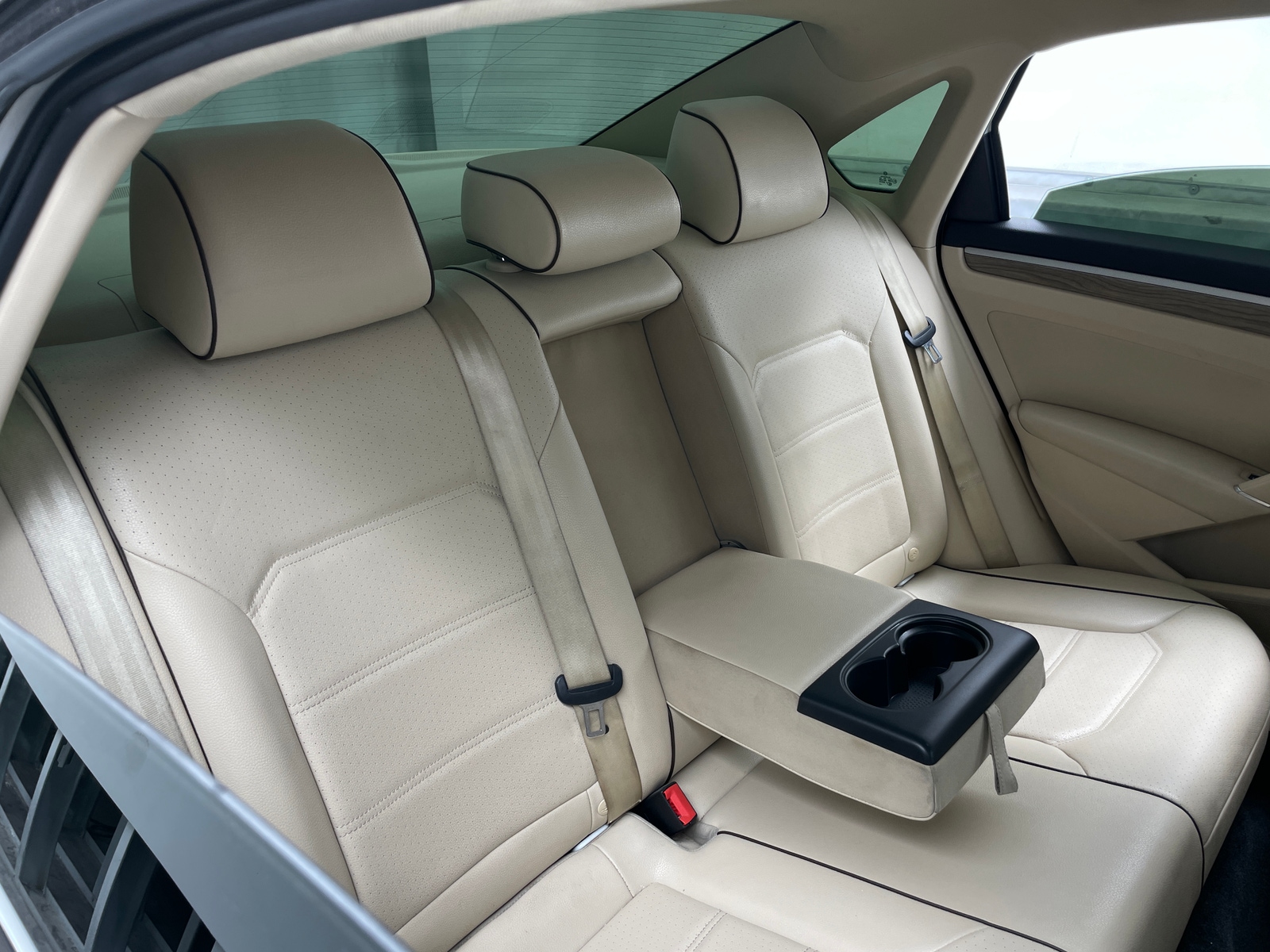 Thumbnail: 2016 Volkswagen Passat - 5