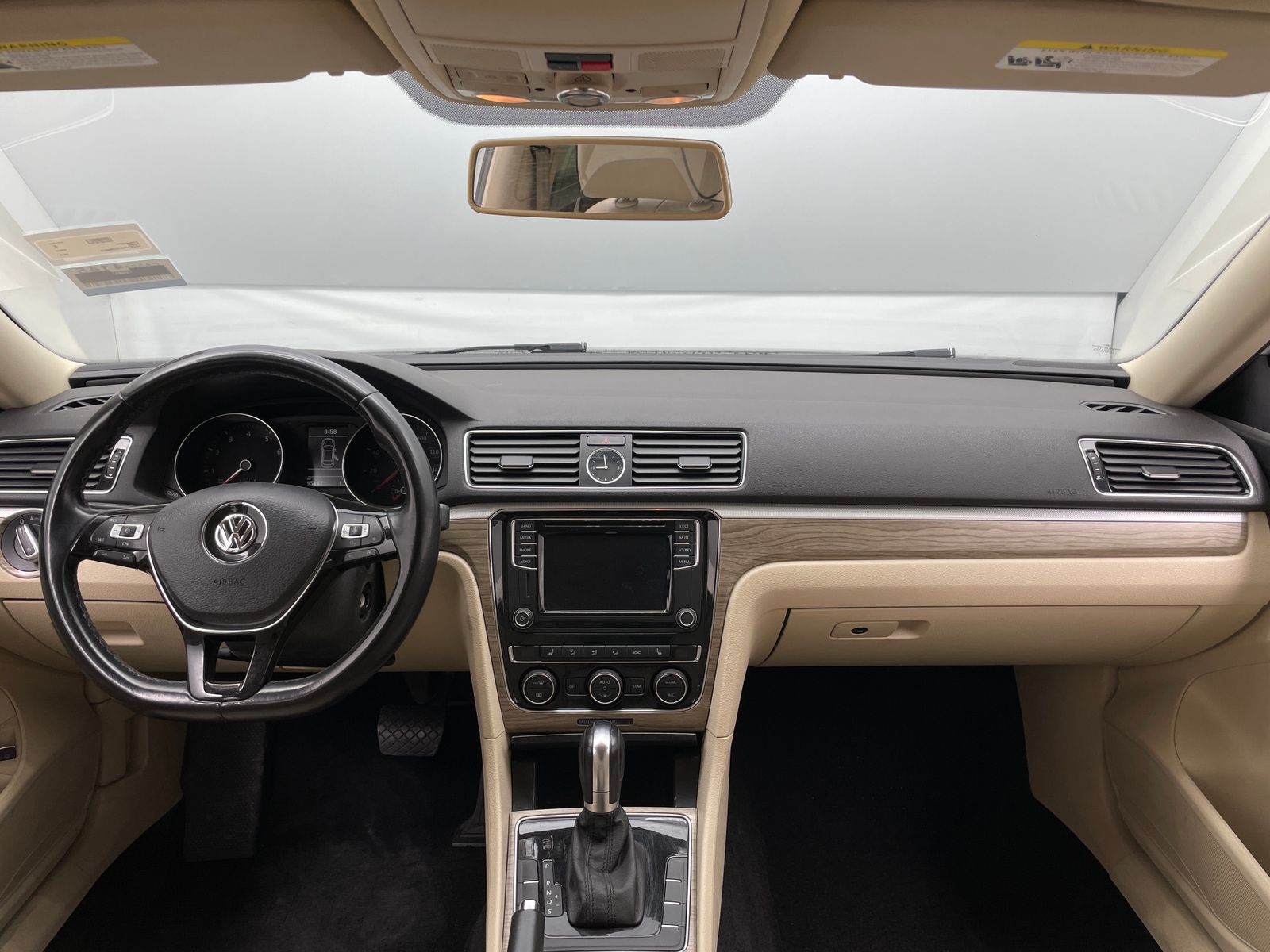 Thumbnail: 2016 Volkswagen Passat - 2