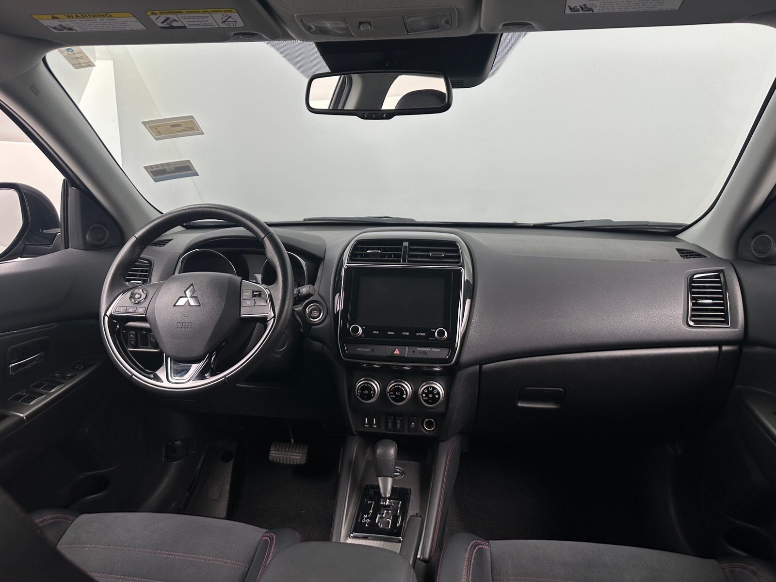 Thumbnail: 2024 Mitsubishi Outlander Sport - 3