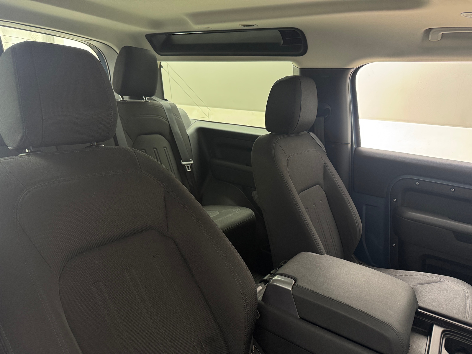 Thumbnail: 2022 Land Rover Defender - 2